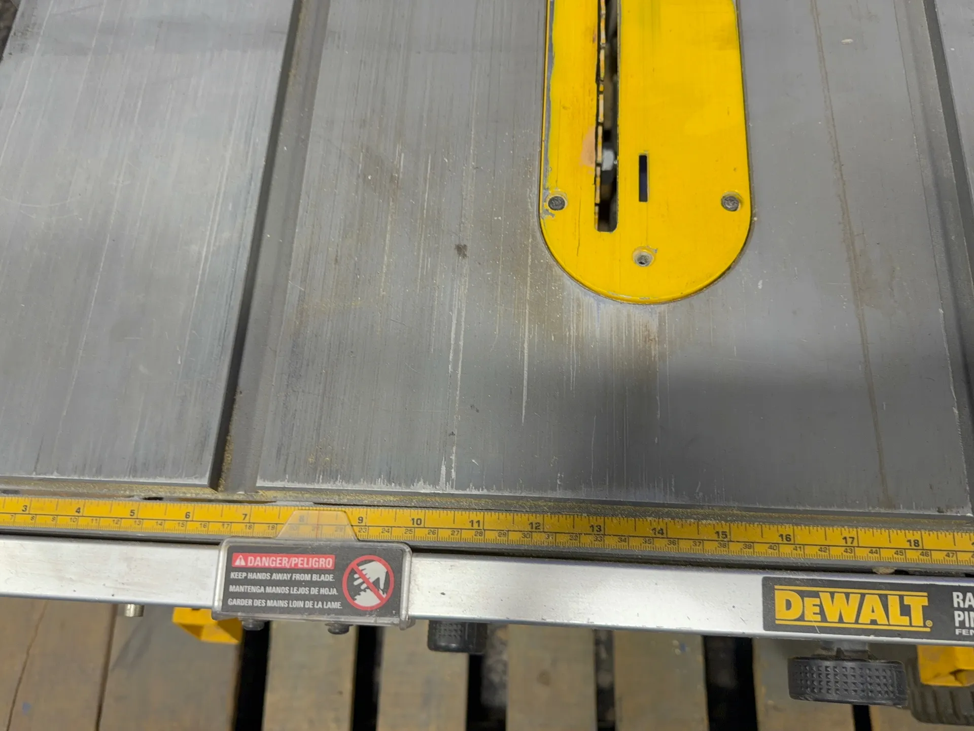Dewalt 10" Table Saw - Dw744