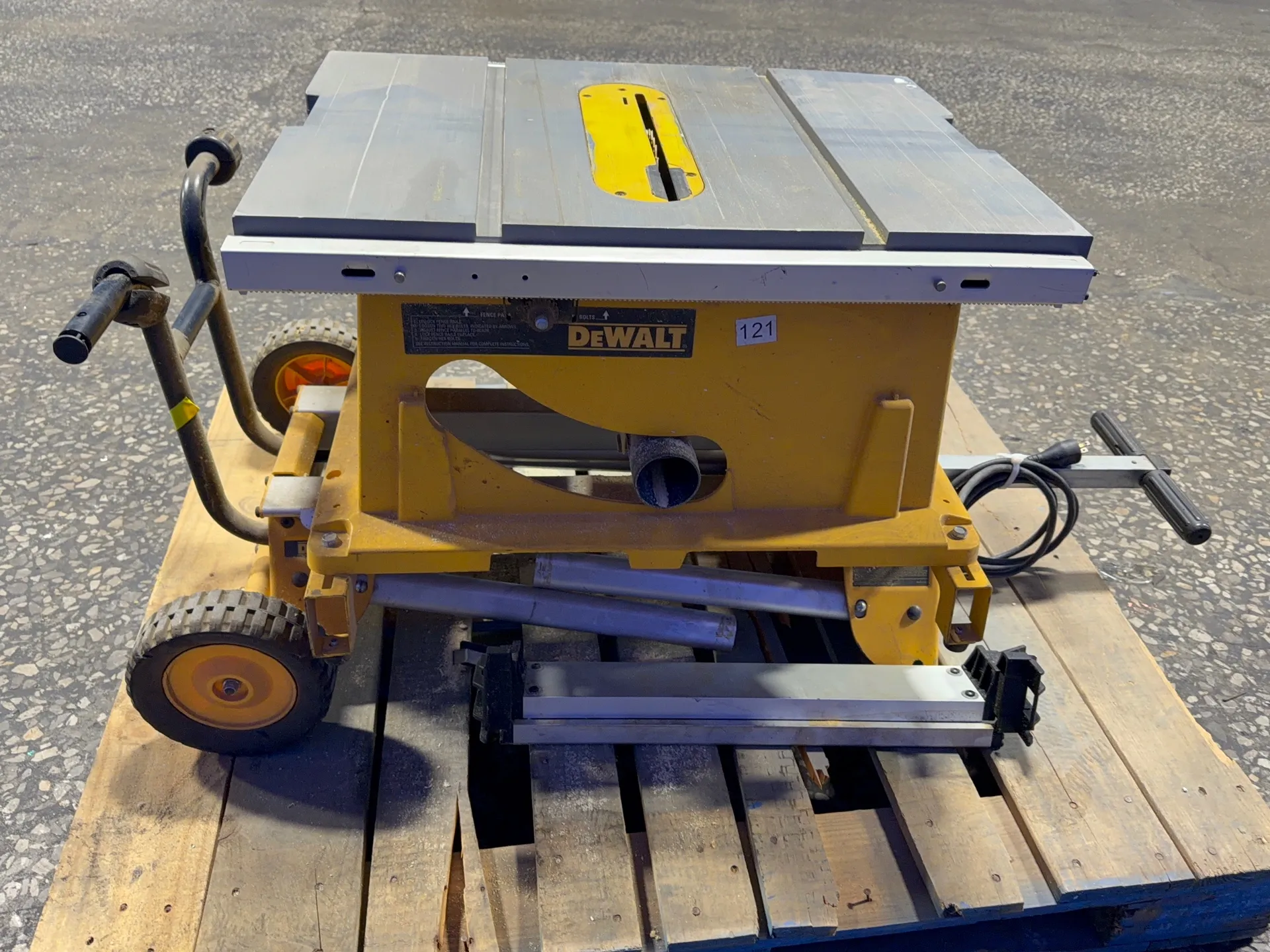 Dewalt 10" Table Saw - Dw744