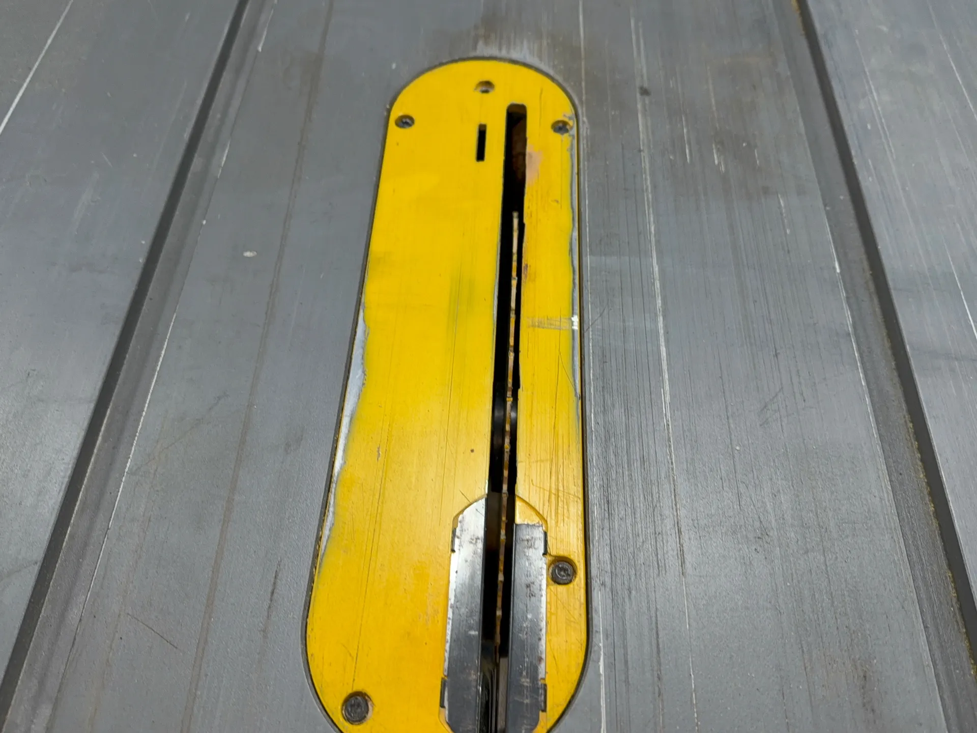 Dewalt 10" Table Saw - Dw744