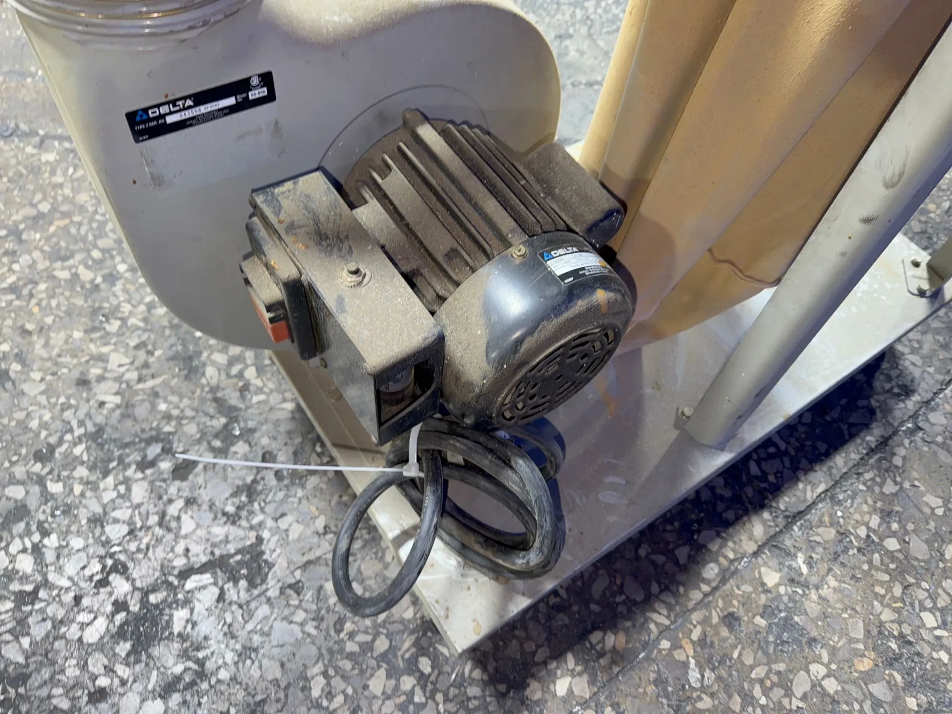 Delta 1 1/2 Hp Dust Collector - 50-850