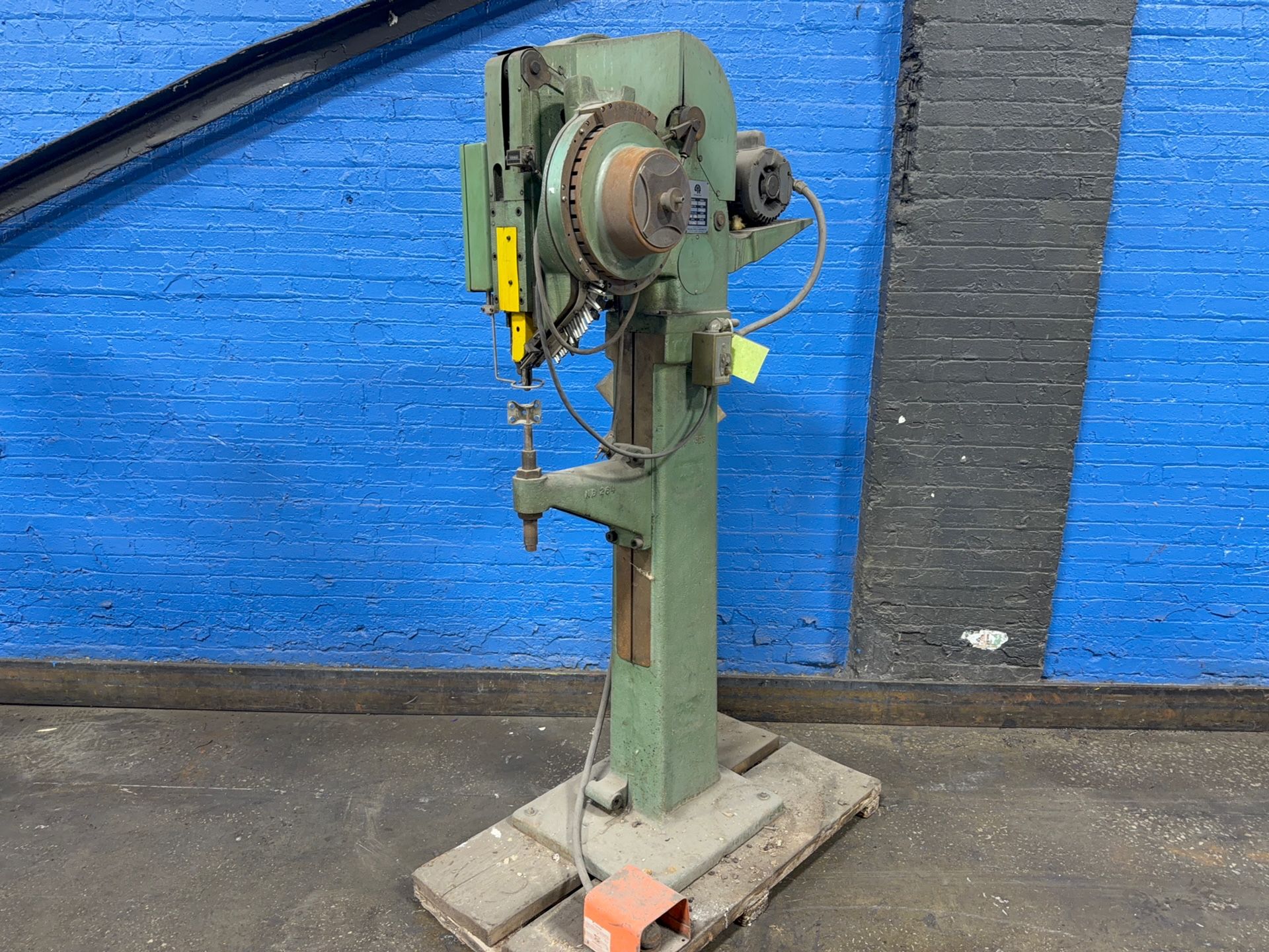 Chicago Rivet 12" Throat Riveter - 490