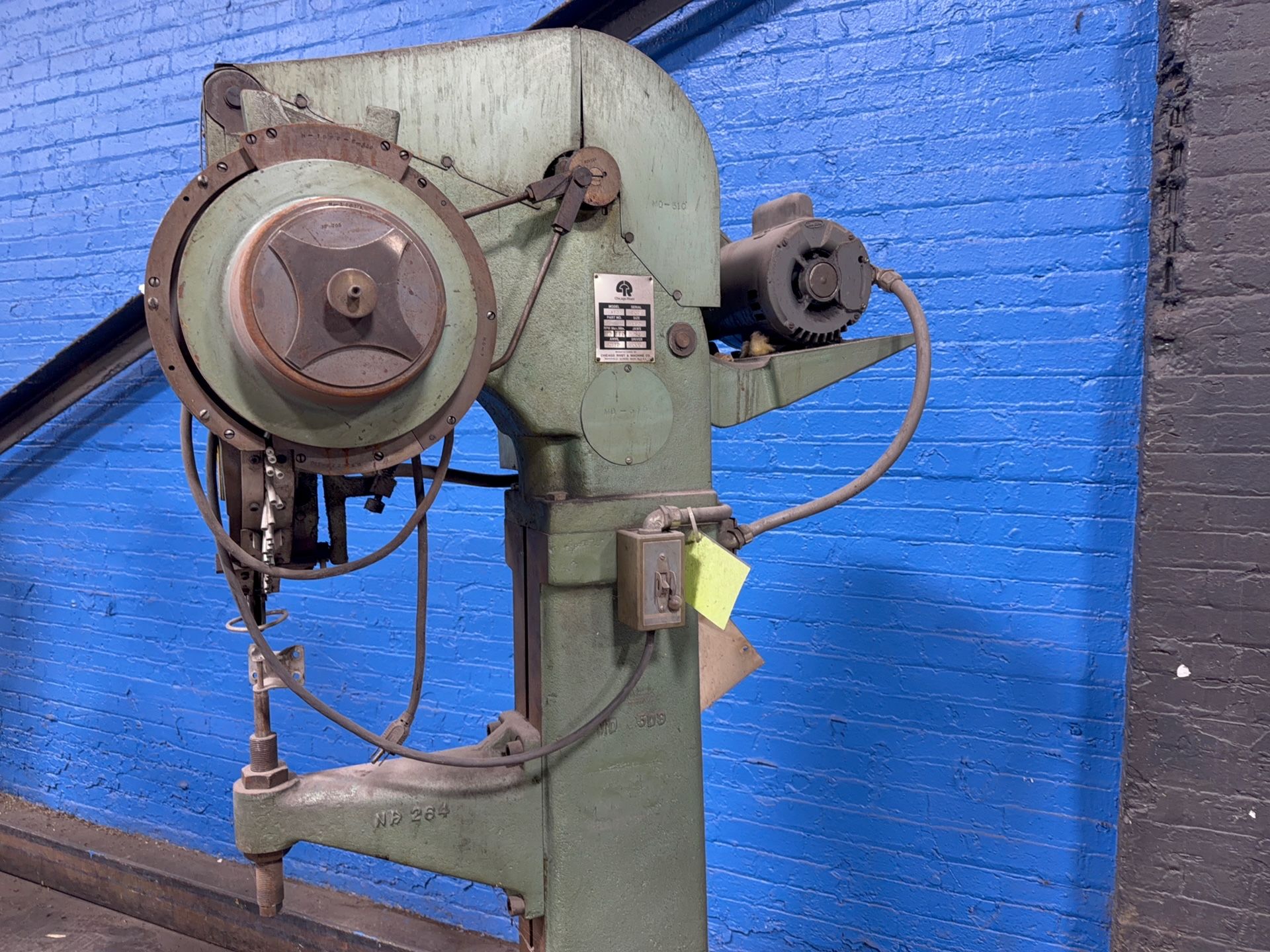 Chicago Rivet 12" Throat Riveter - 490