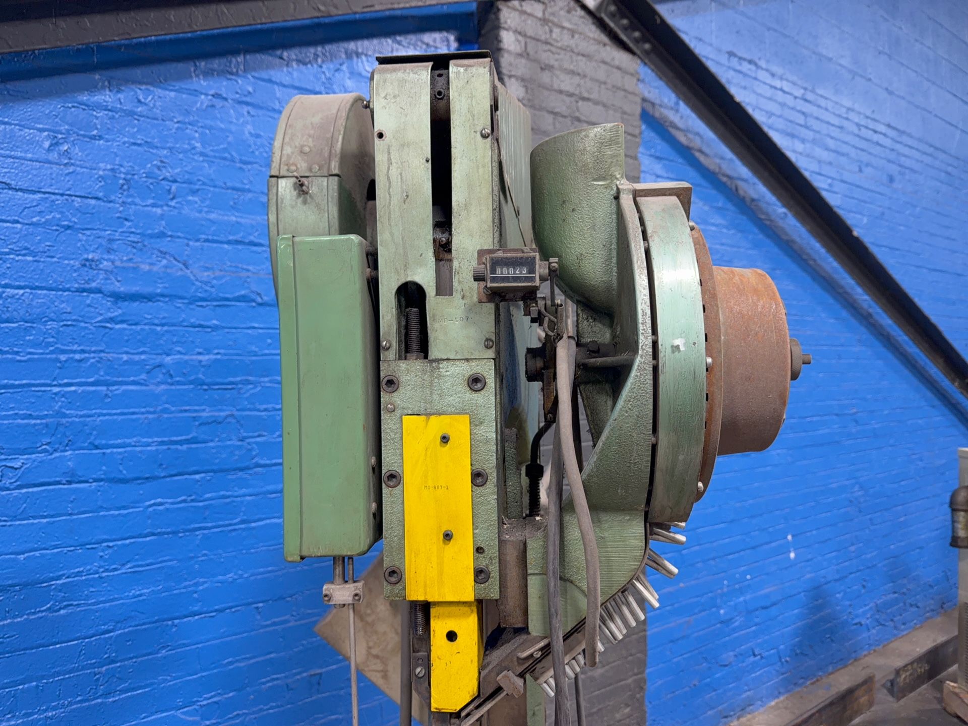 Chicago Rivet 12" Throat Riveter - 490