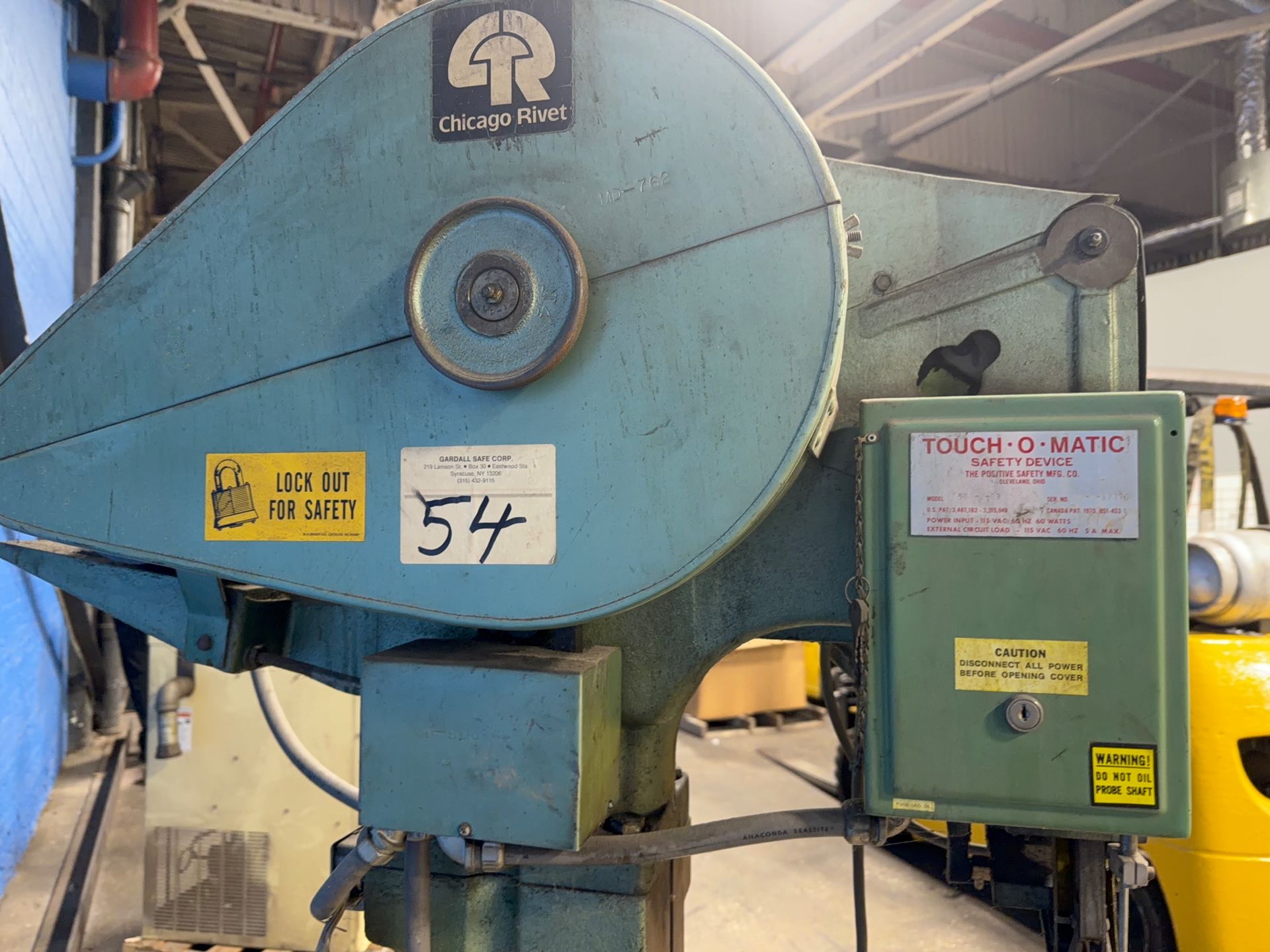 Chicago Rivet 12" Throat Riveter - 490