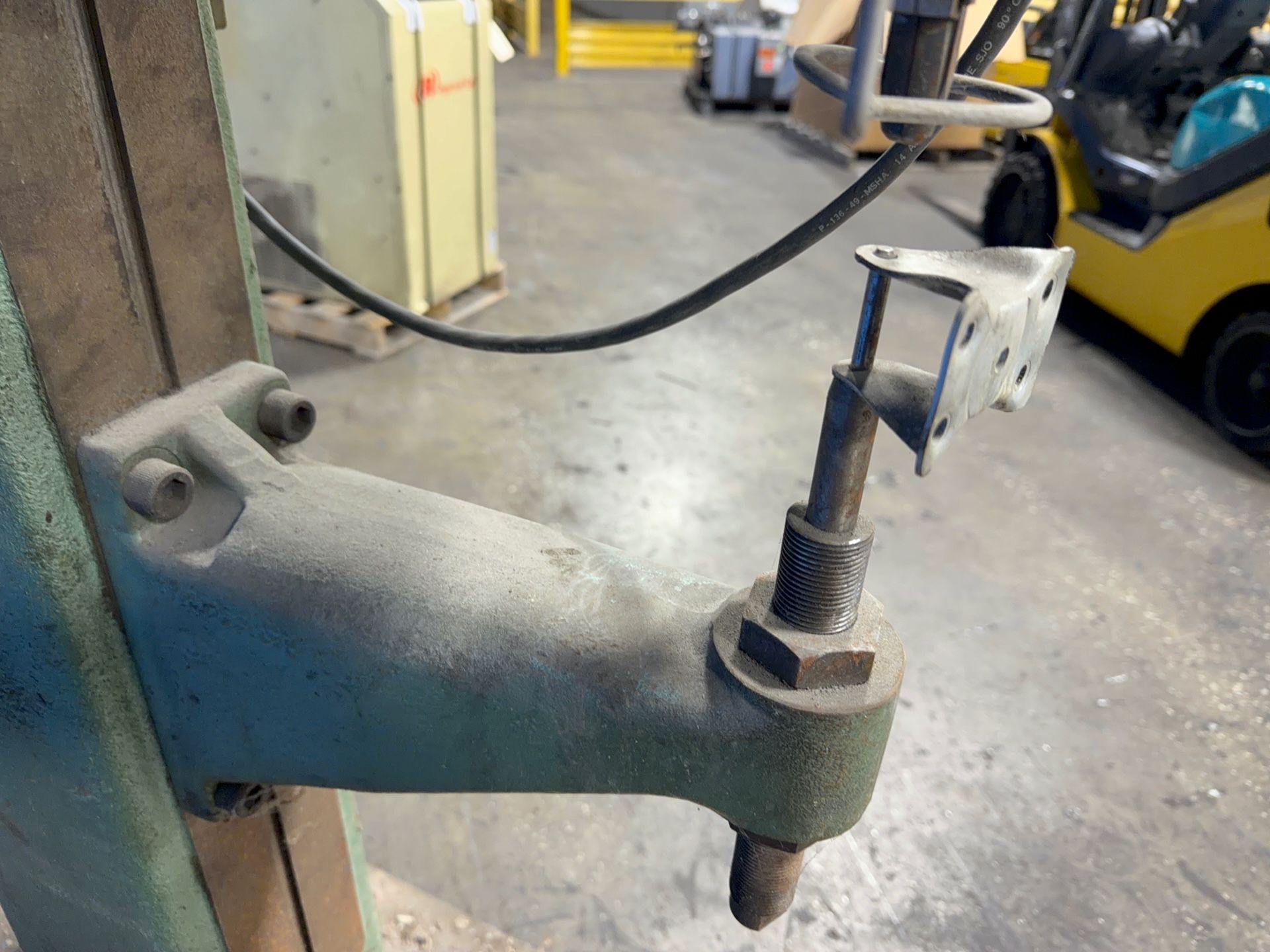 Chicago Rivet 12" Throat Riveter - 490