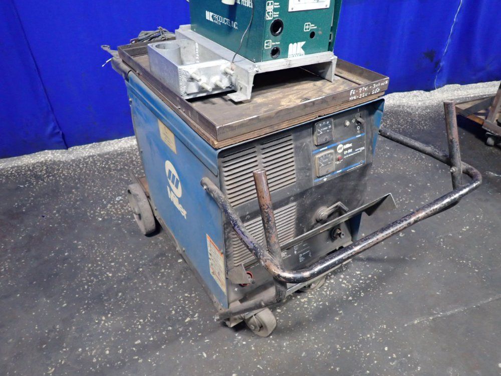 Miller 300 A Welder - Cp-302