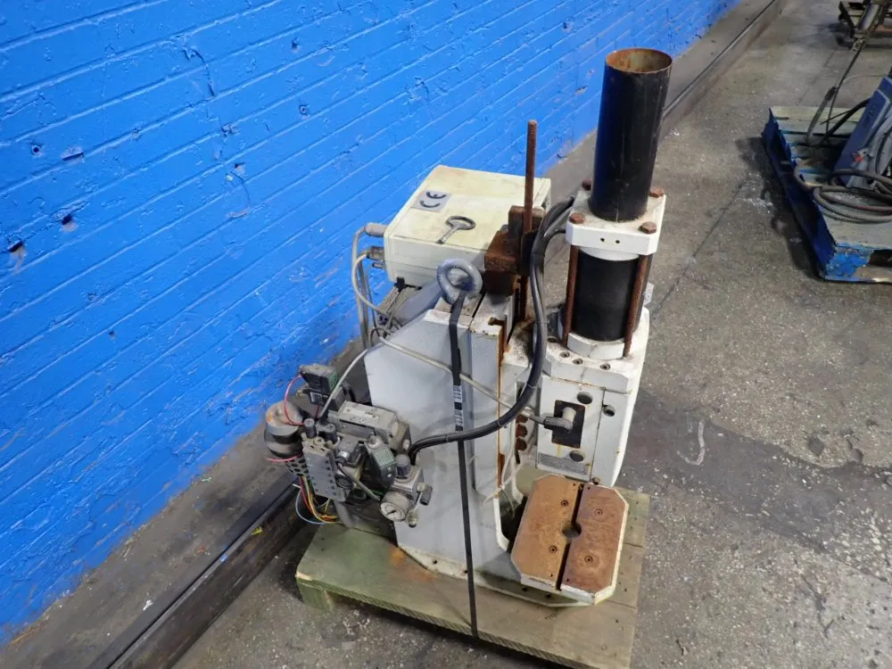 Schmidt 920 Lbs Pneumatic Press - 323-410007