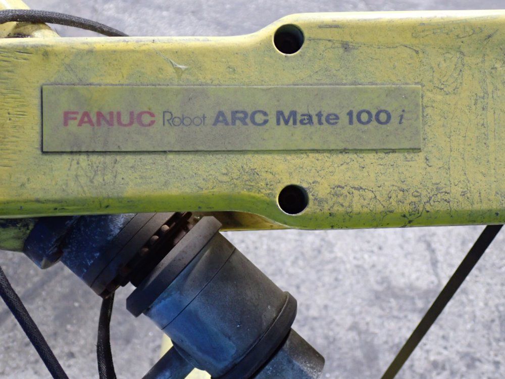 Fanuc Robot - Arc Mate 100i