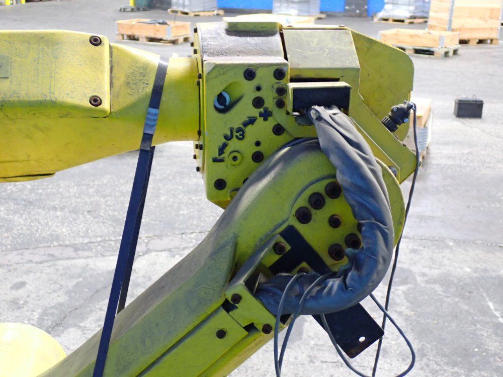 Fanuc Robot - Arc Mate 100i