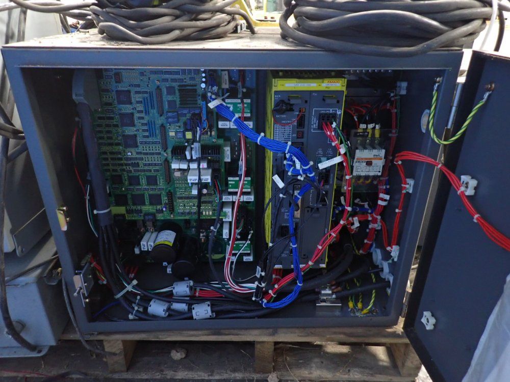 Fanuc Robot - Arc Mate 100i