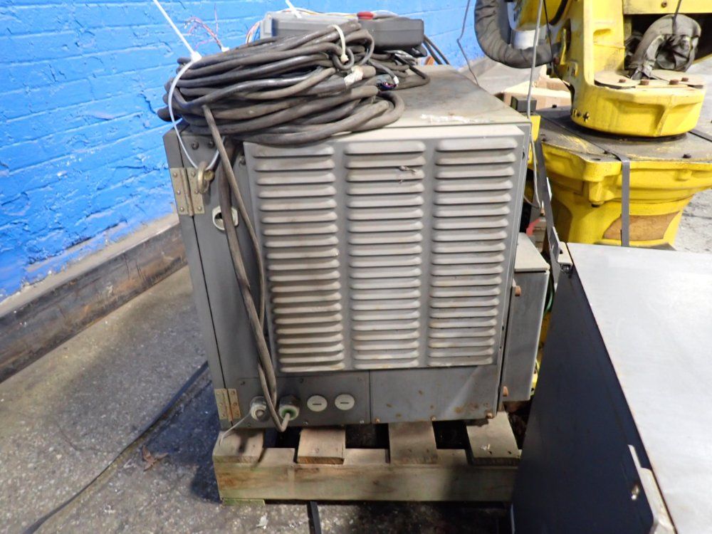 Fanuc Robot - Arc Mate 100i