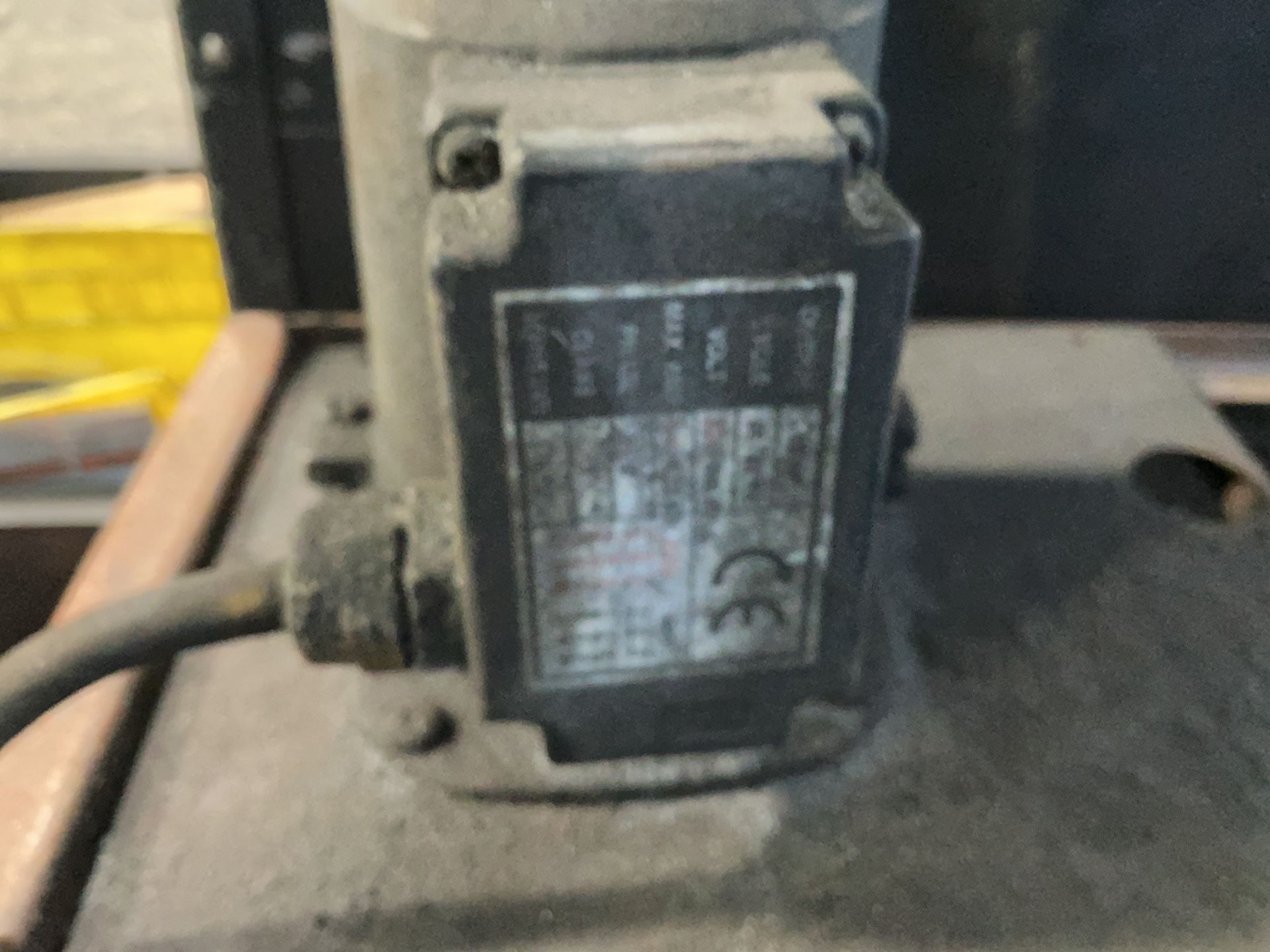 Buehler Abrasive Cutter - Abrasivemat 2