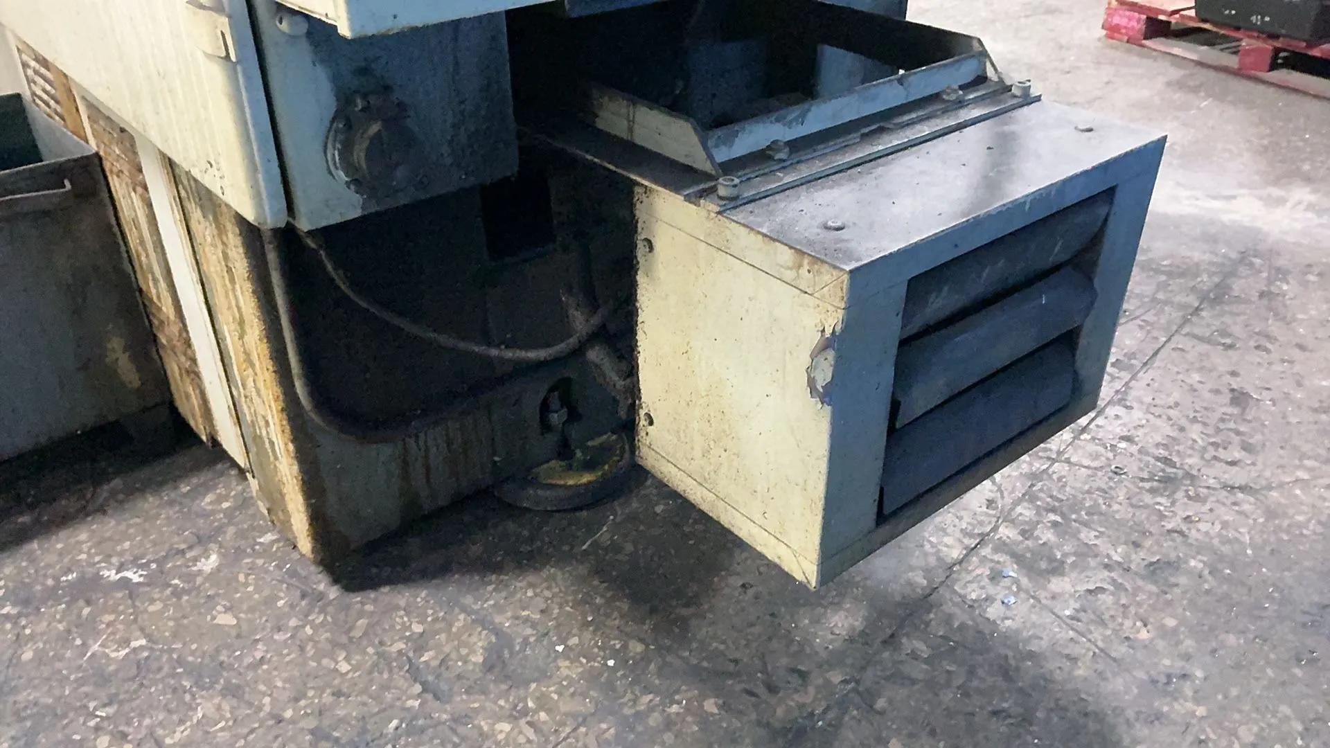 Brown & Sharp 8” X 32” Surface Grinder