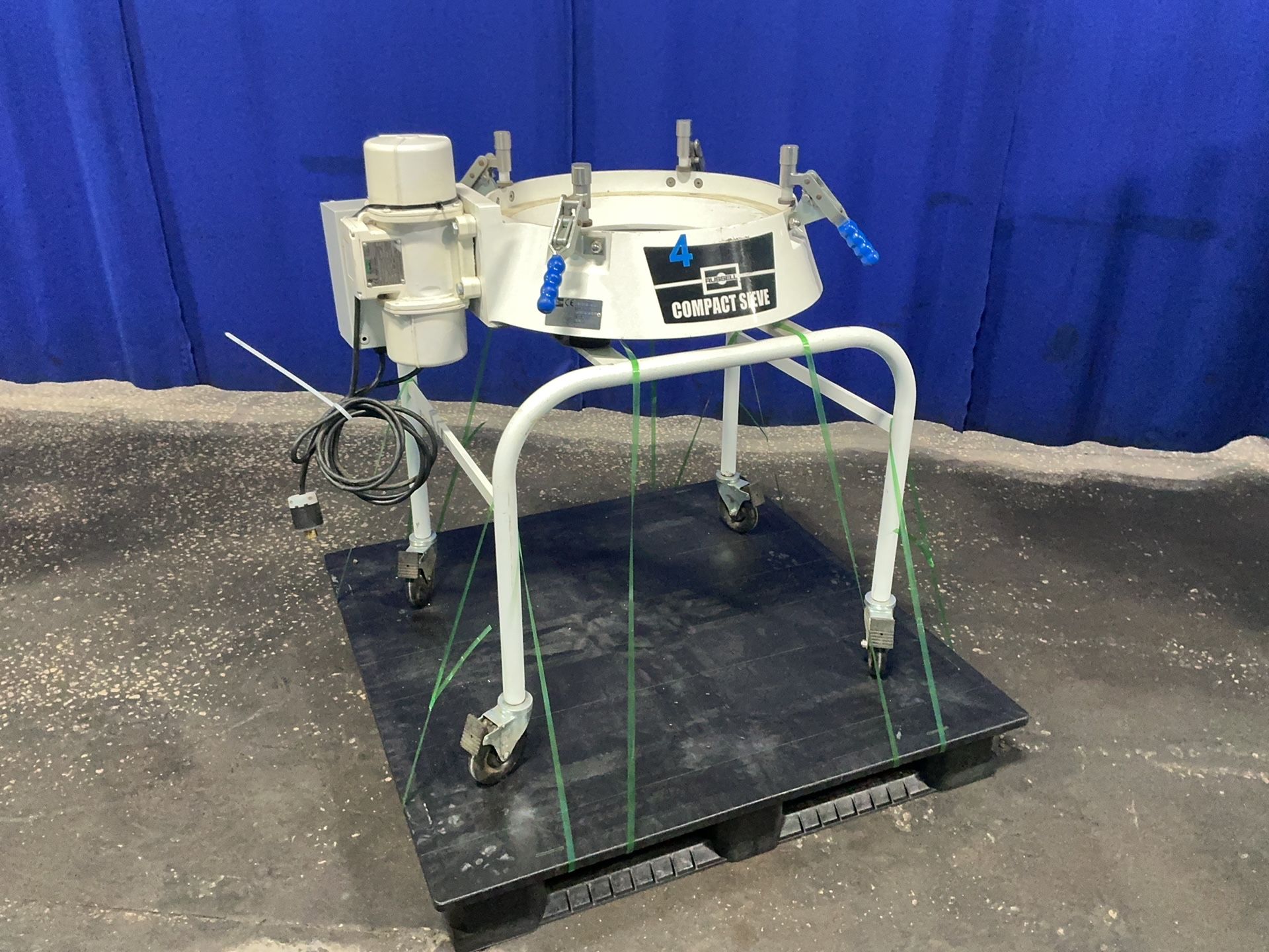 Russell 22” Compact Sieve - 17240