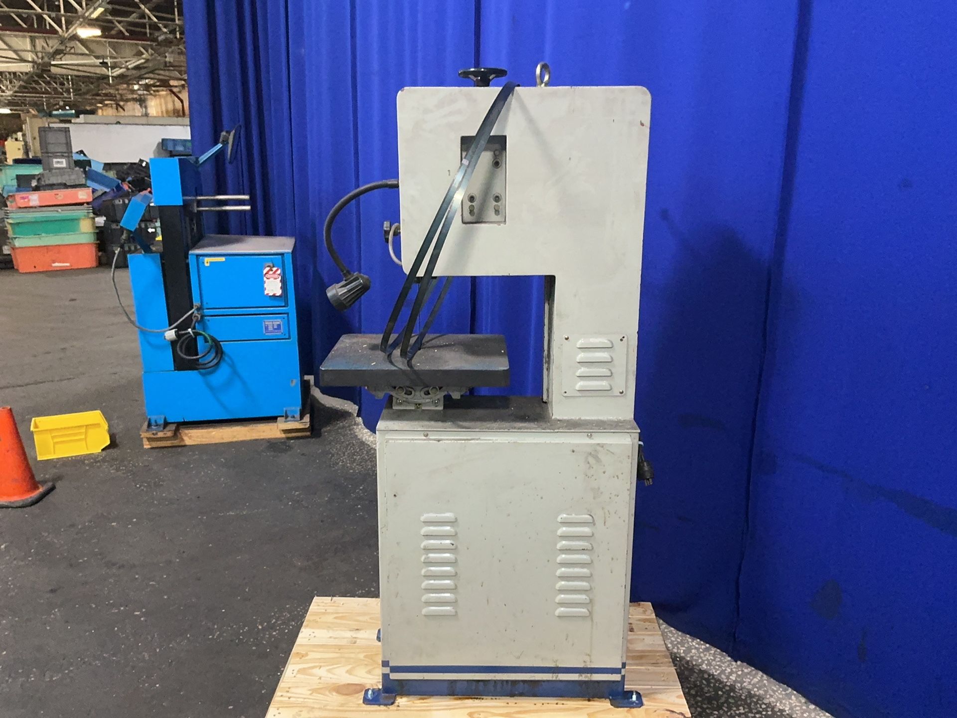 Prm 8” Vertical Band Saw - Rf66kb361