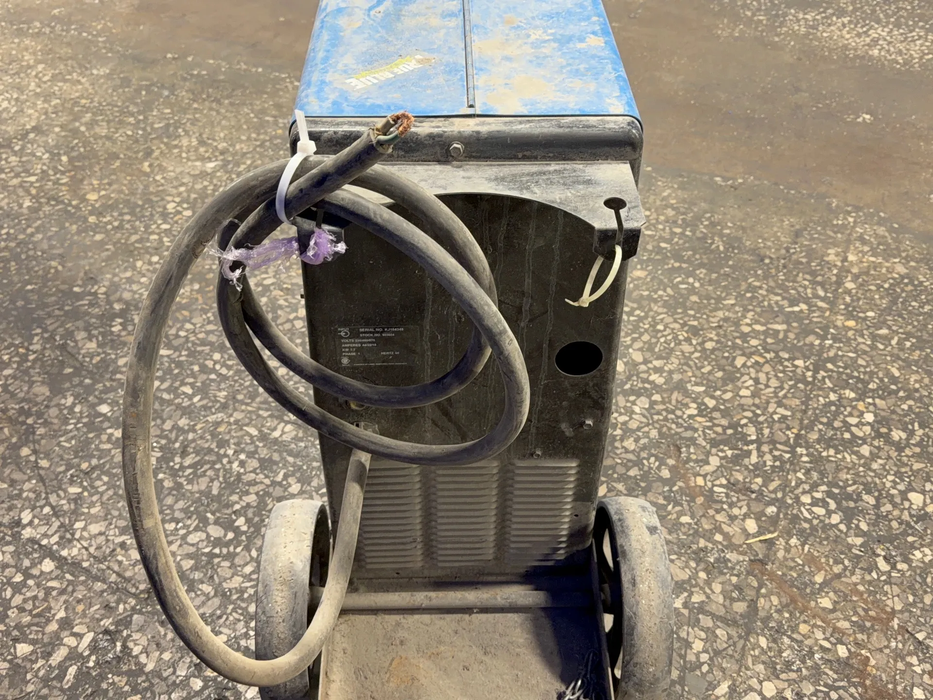 Miller 200 Amp Welder - Millermatic 250