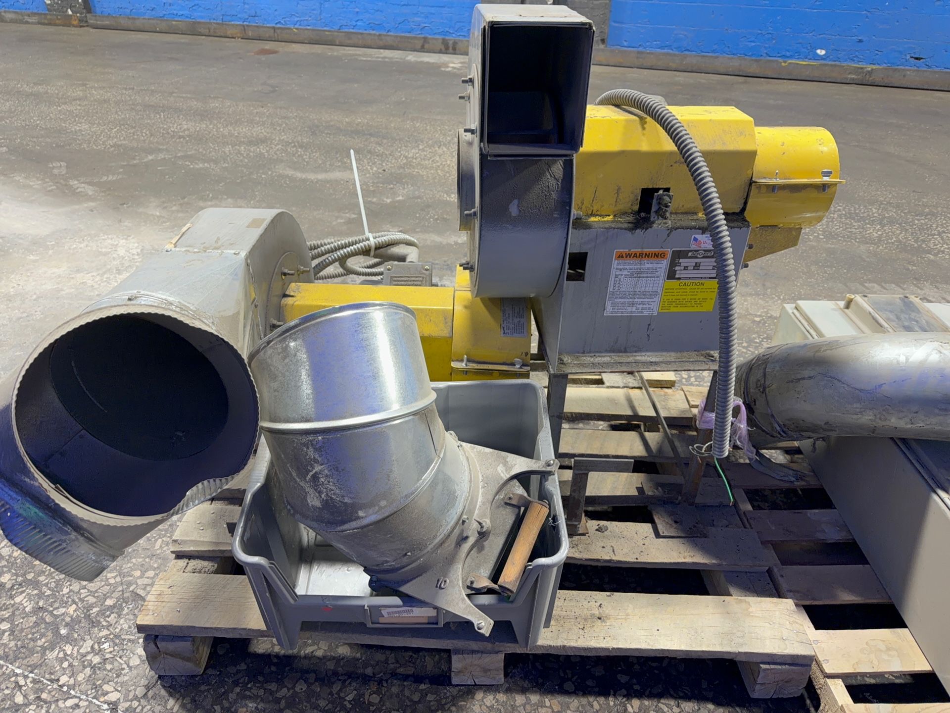 Aerovent 1 Hp Blower - 12b Pb Sw Arr9r