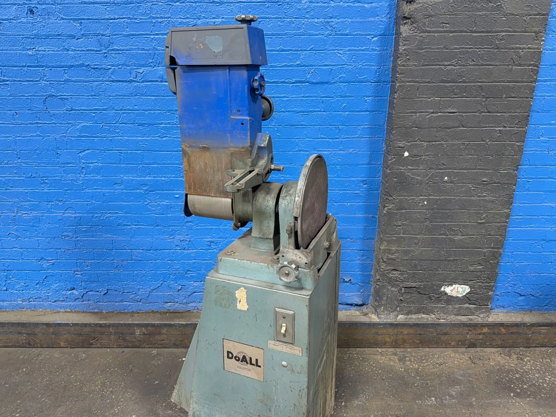 Doall 6” / 12” Belt/disc Sander - 4206