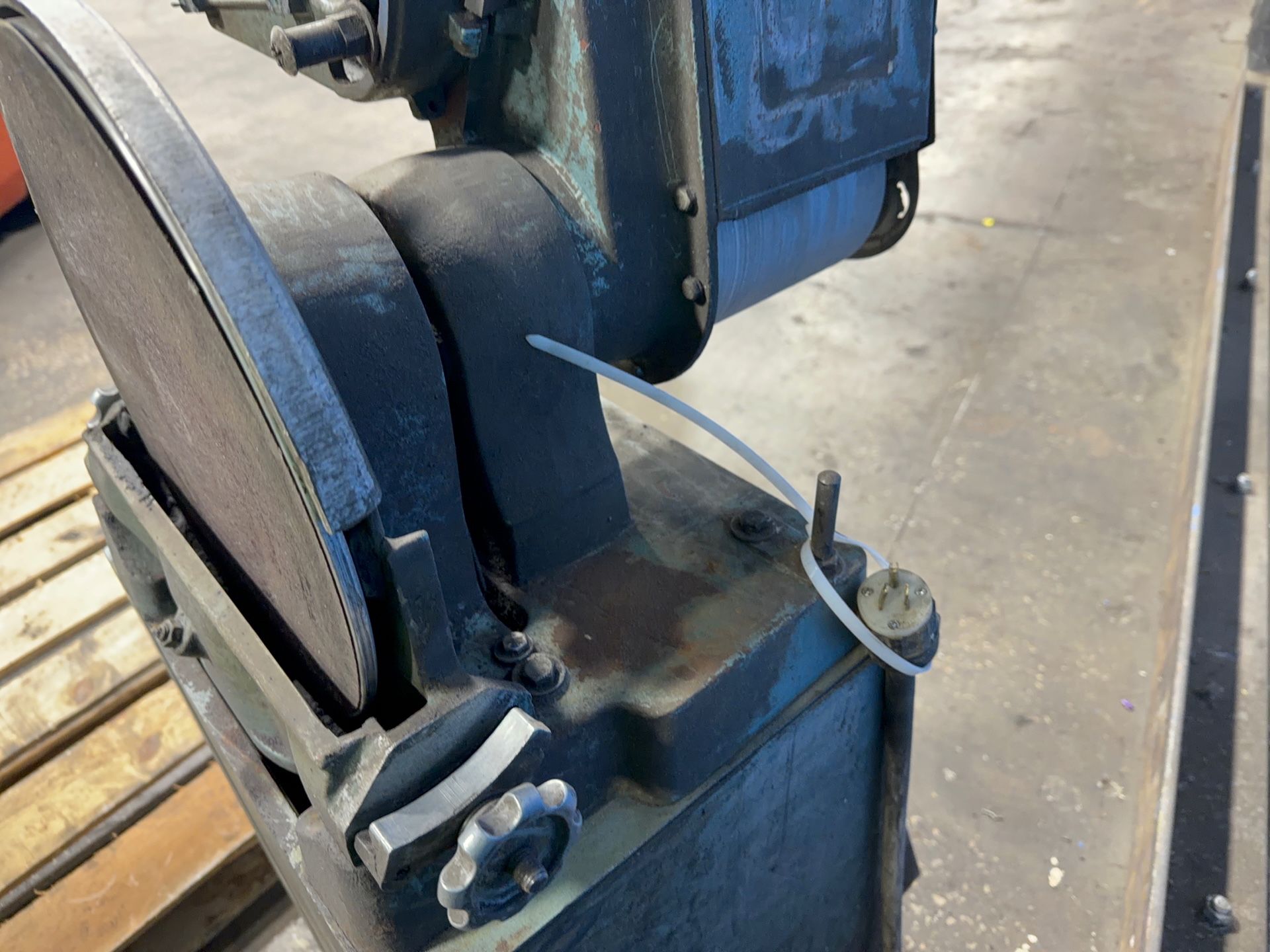 Doall 6” / 12” Belt/disc Sander - 4206