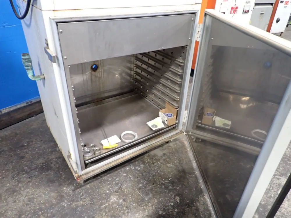 Spx 32" X 26" X 26" Temperature Chamber - Ce0916-4