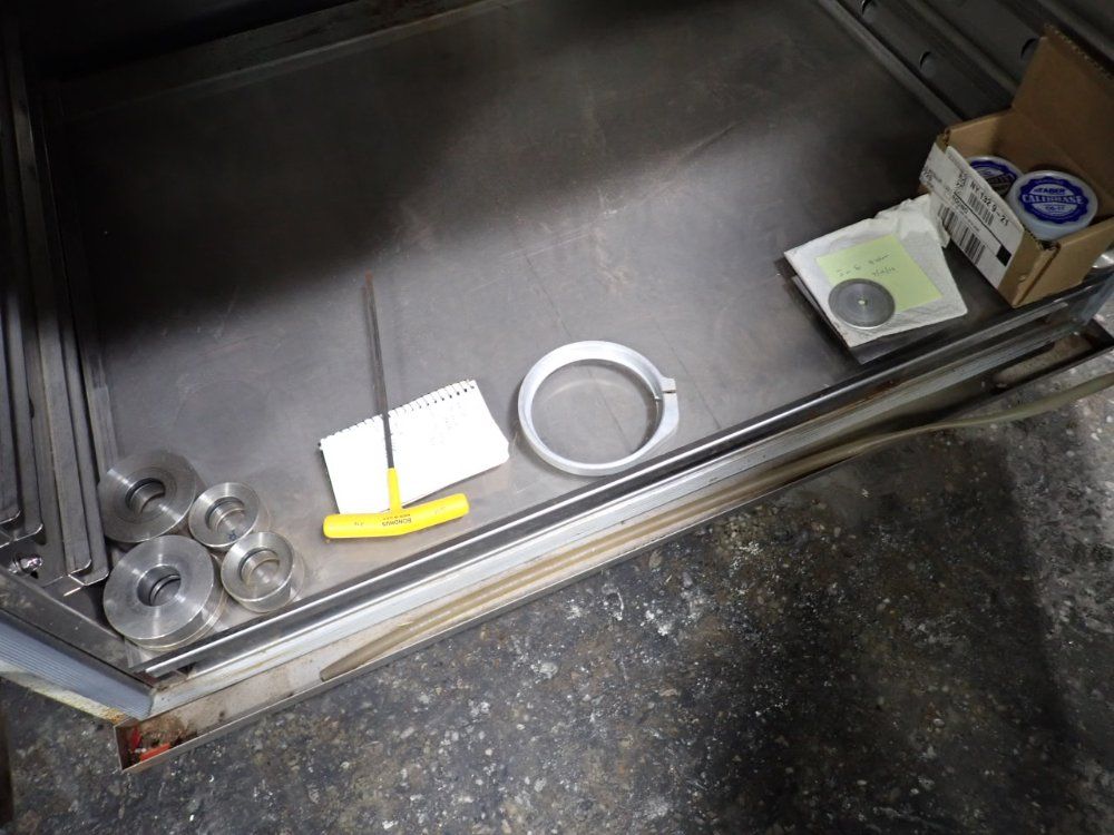 Spx 32" X 26" X 26" Temperature Chamber - Ce0916-4