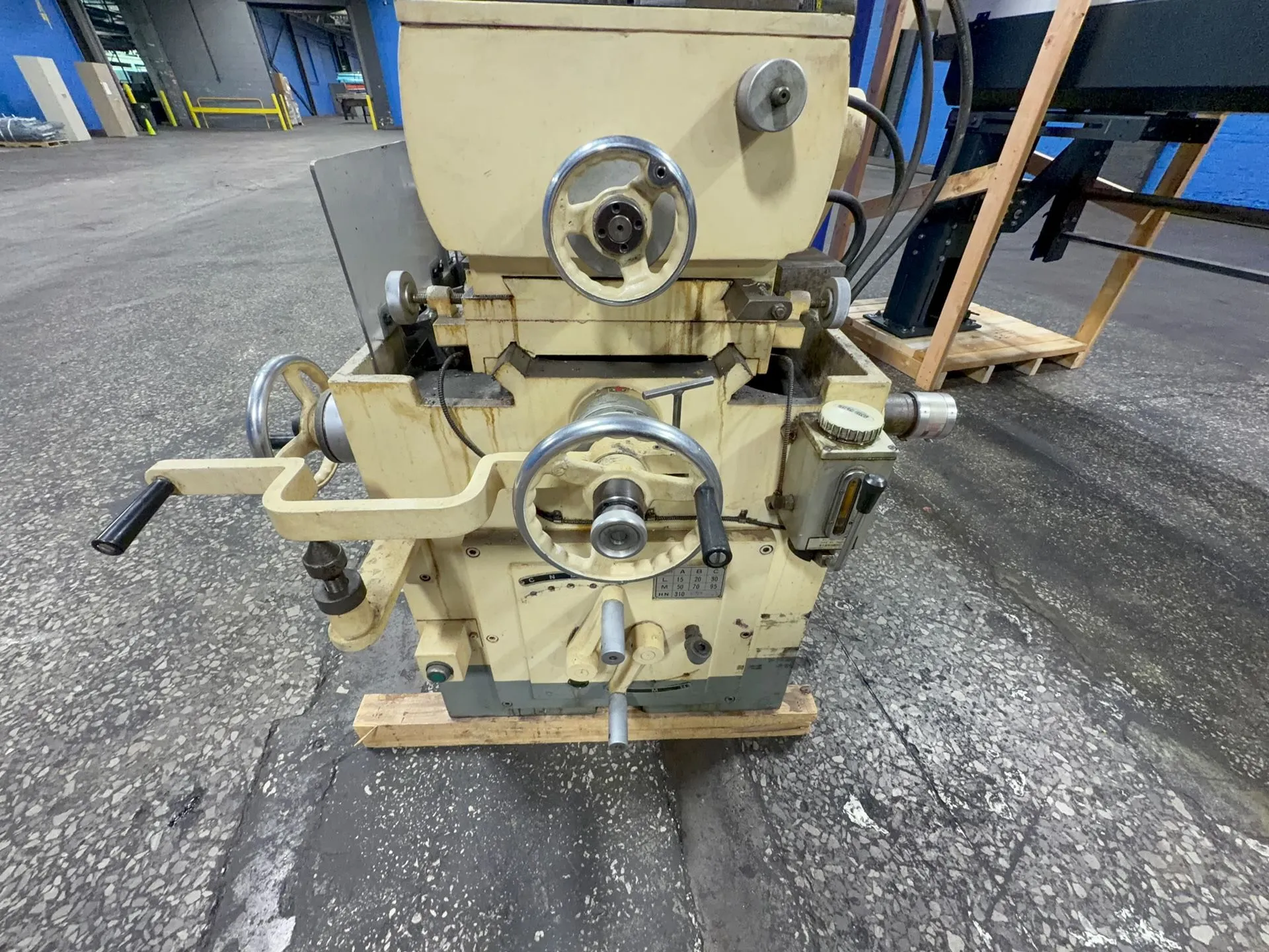 St Supertec Centerless Grinder - Stc-12