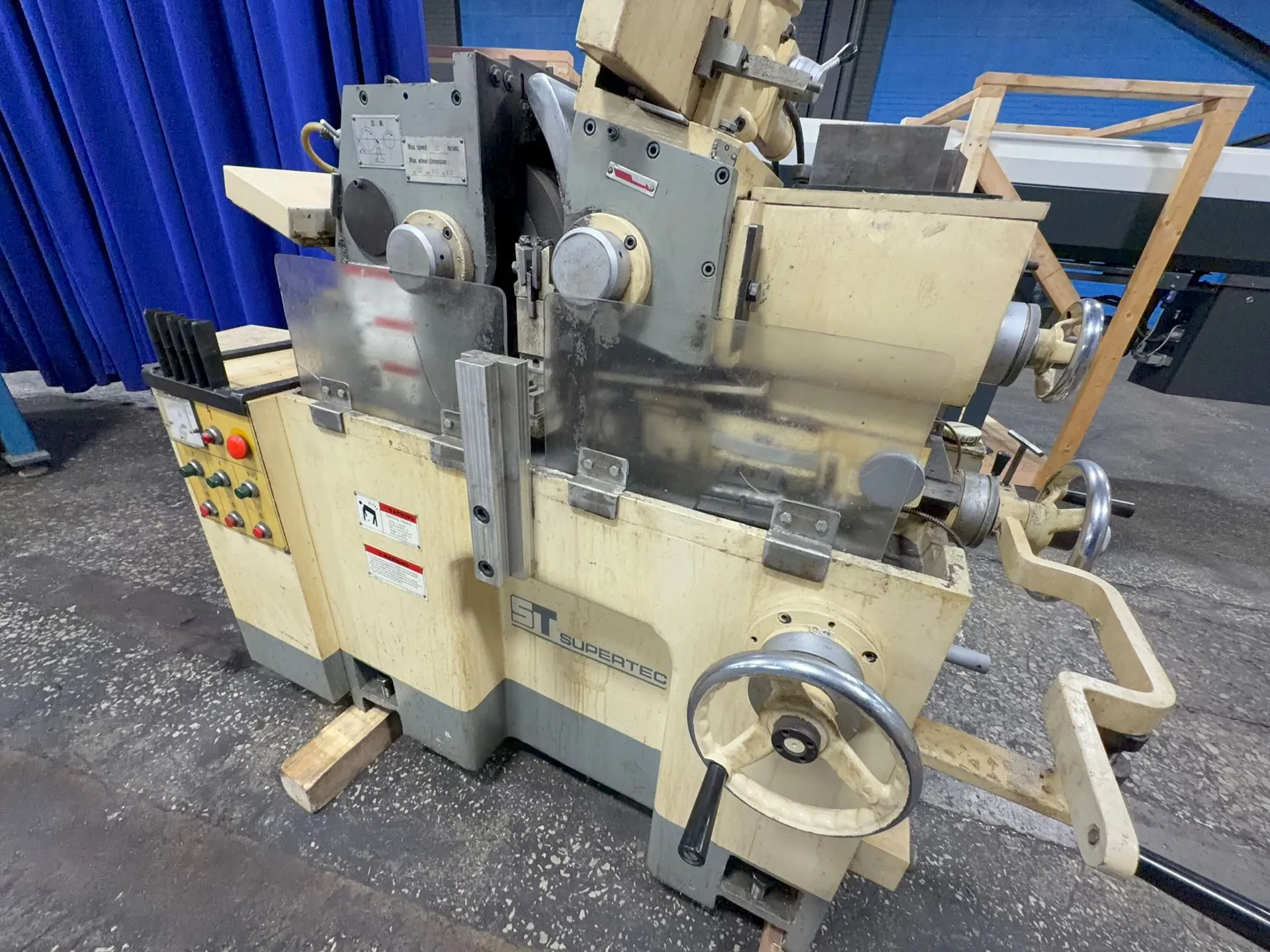St Supertec Centerless Grinder - Stc-12