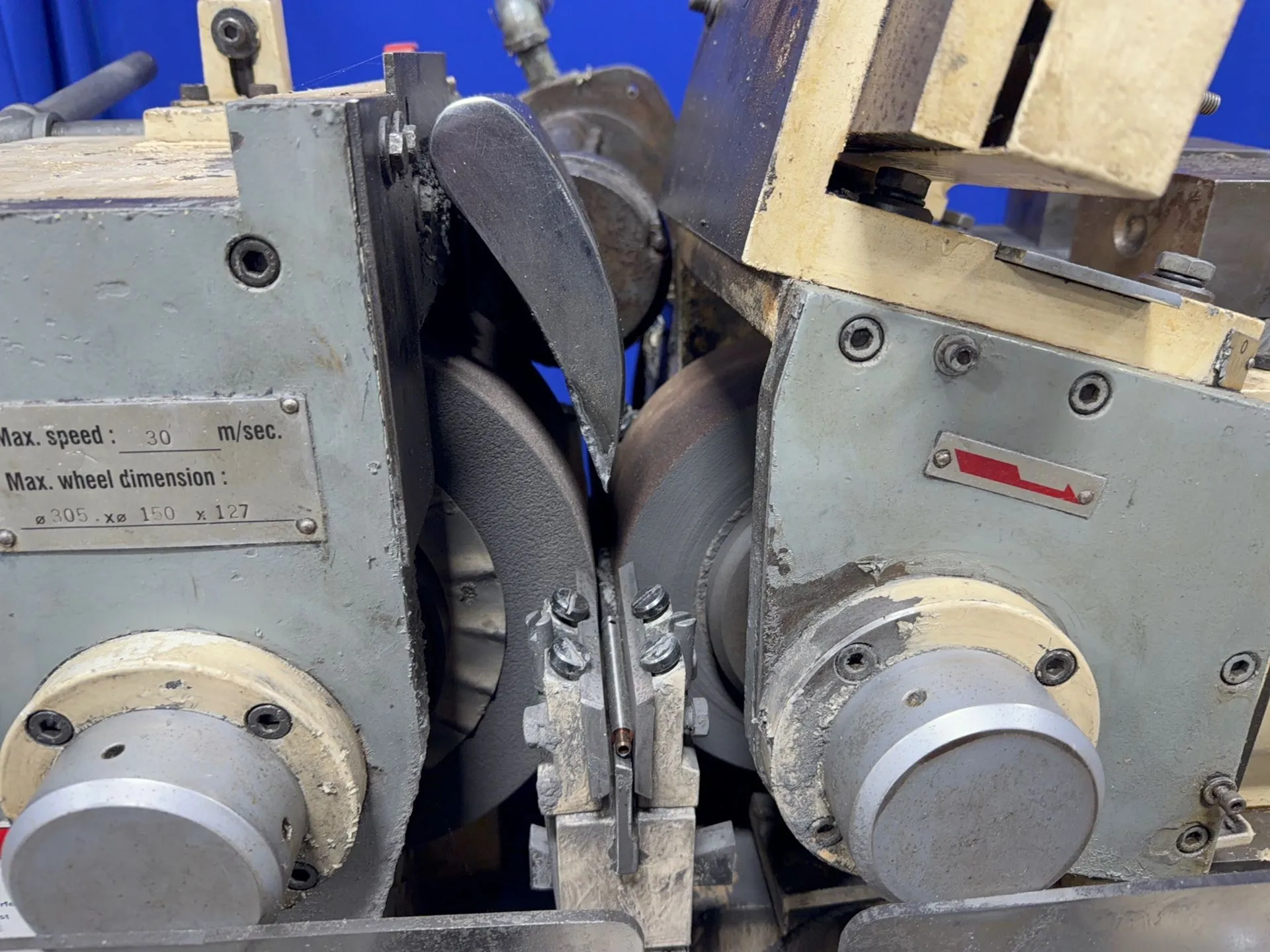 St Supertec Centerless Grinder - Stc-12