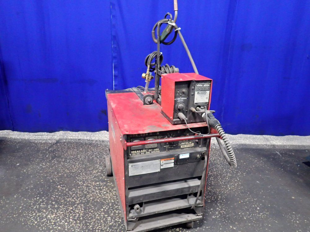 Lincoln Electric 600 A Welder - Dc-600