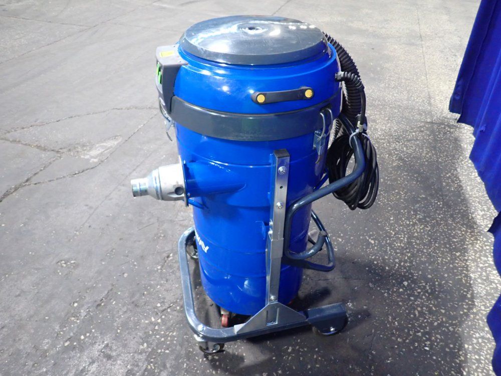Lincoln Electric 350 A Welder - Power Mig 350mp