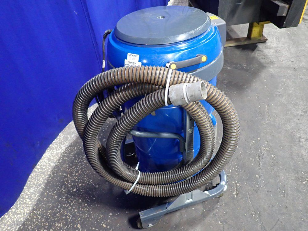 Lincoln Electric 350 A Welder - Power Mig 350mp