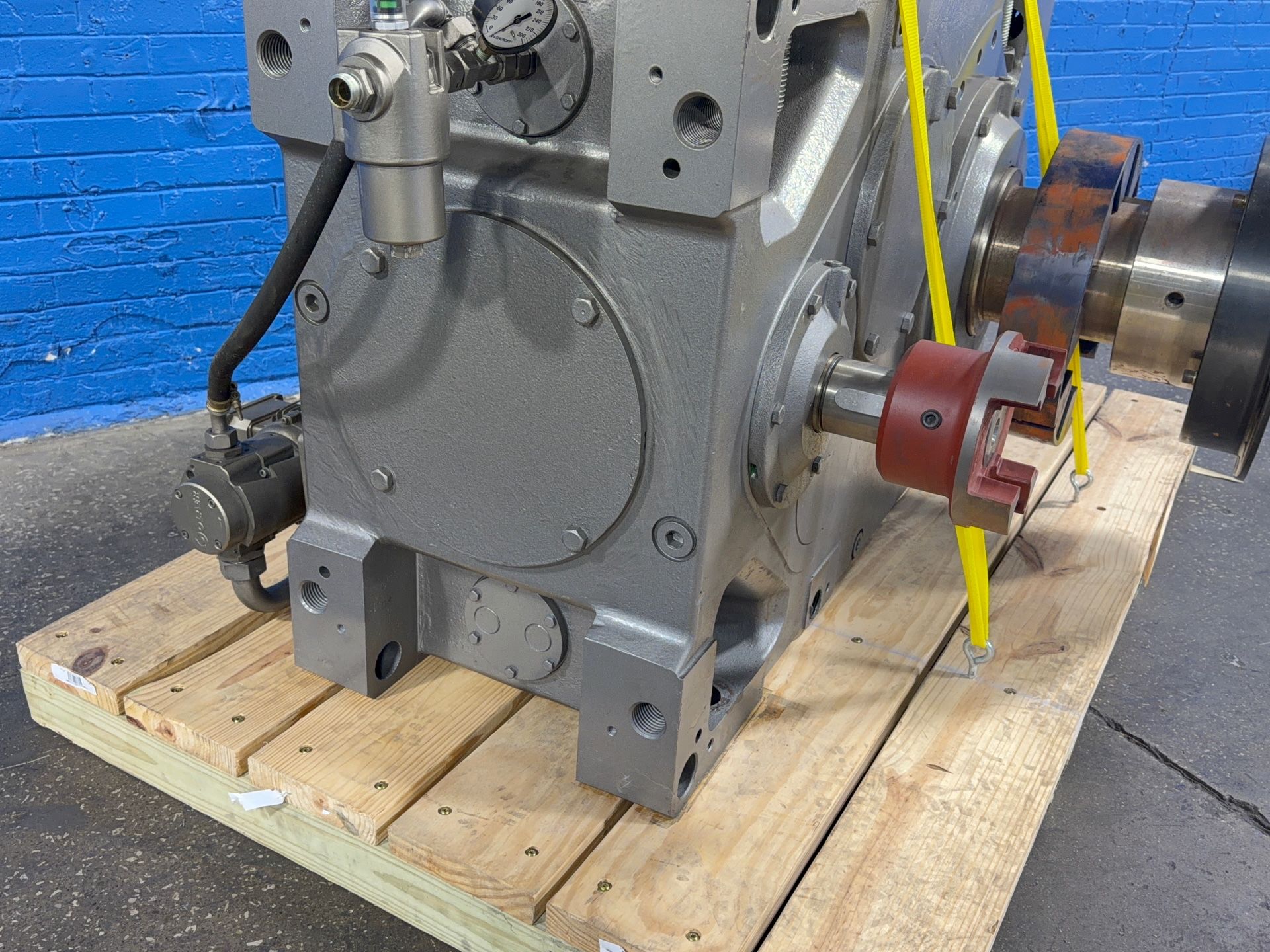 Nord Gear Reducer - Sk 12307v-lc-osg-iec315-315m/4 Fol100l/4 It