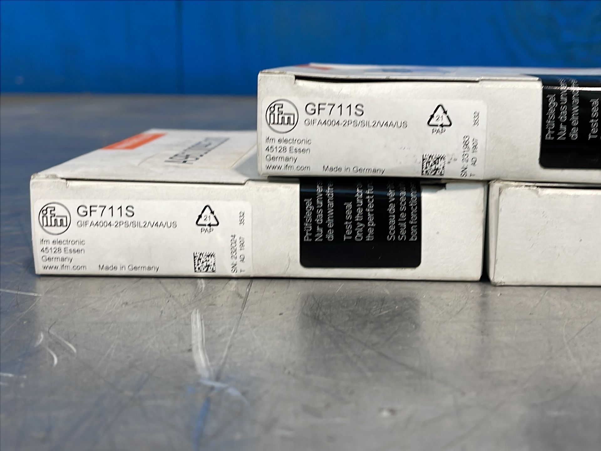 Ifm Electric Proximity Switch Sensor - Gf711s