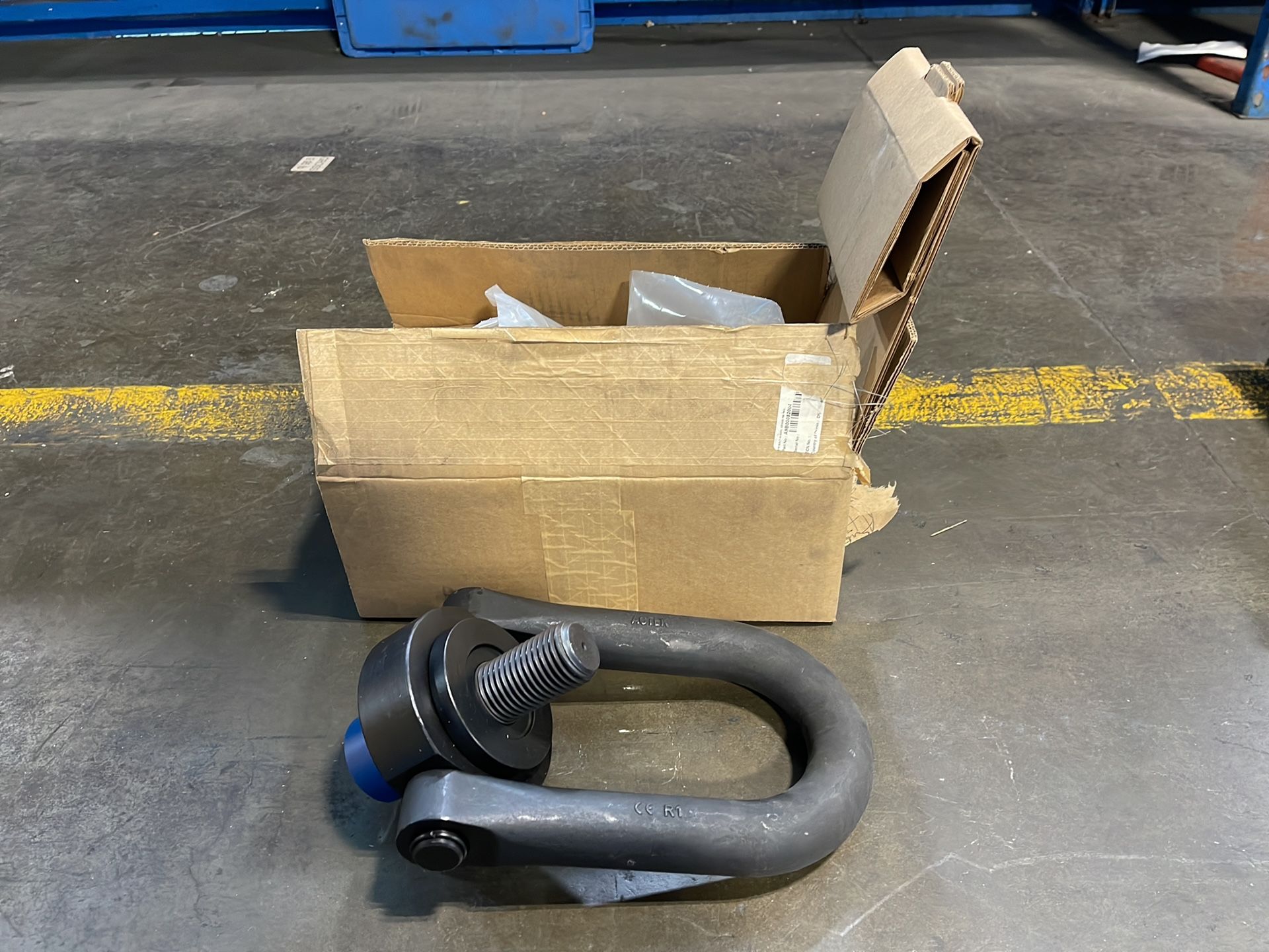Actek 12,500 Kgs Safety Swivel Hoist Ring - Ak46965