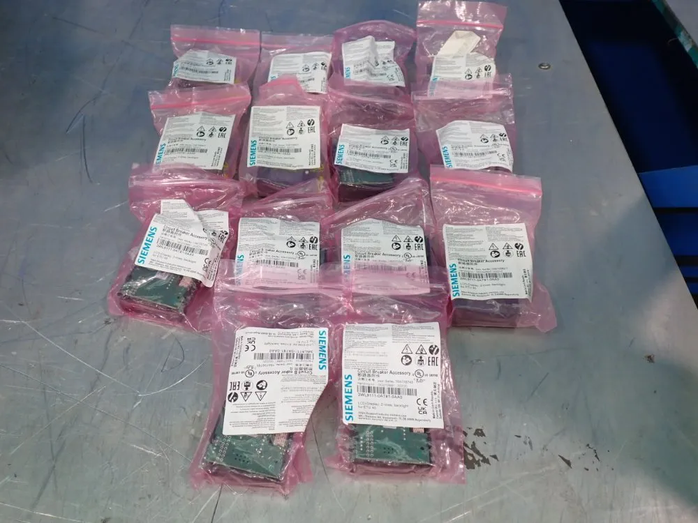 Siemens Lcd Displays For Circuit Breaker. - 3wl9111-0at81-0aa0