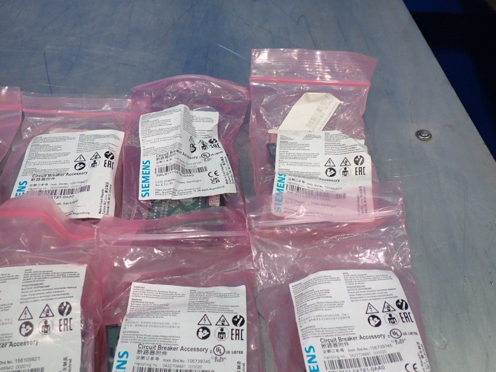 Siemens Lcd Displays For Circuit Breaker. - 3wl9111-0at81-0aa0