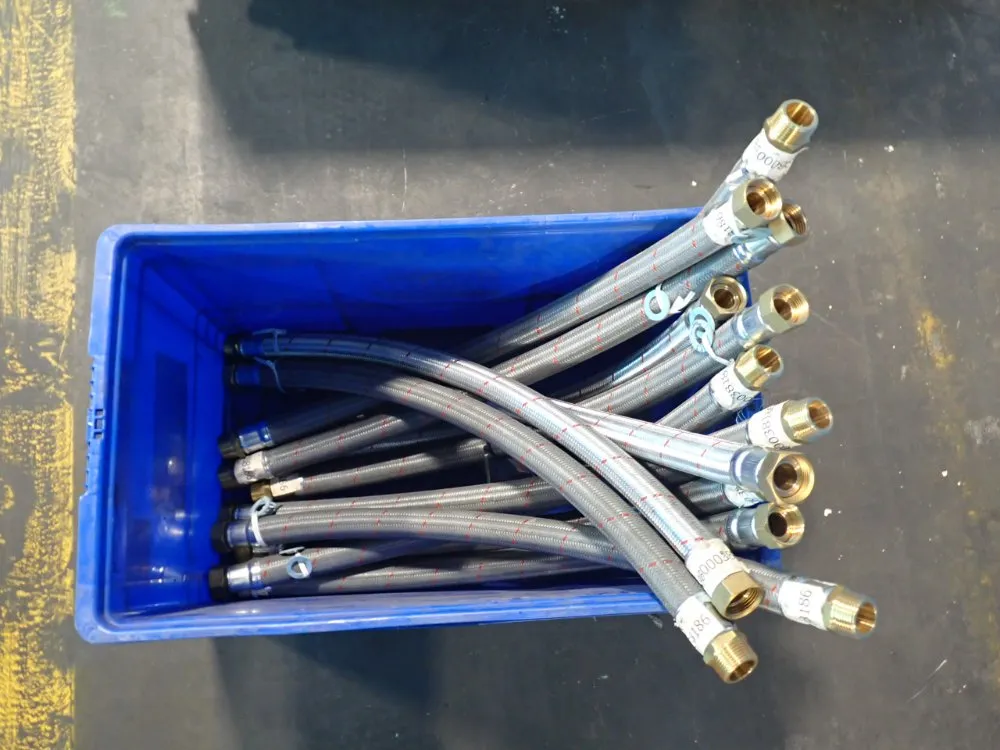Water Heat Hose Connectors - Apb00038186
