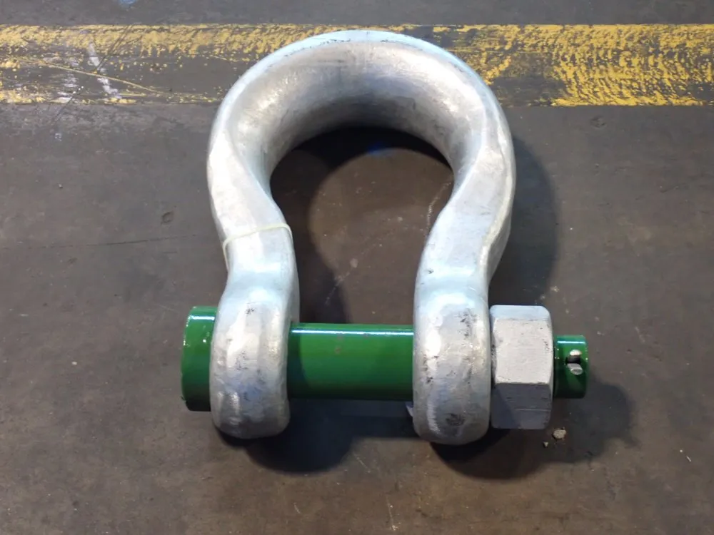 Green Pin 55 Metric Tons (121,000lbs) Grade 8 Bow Shackle With Safety Bolt - Wll55t Bn