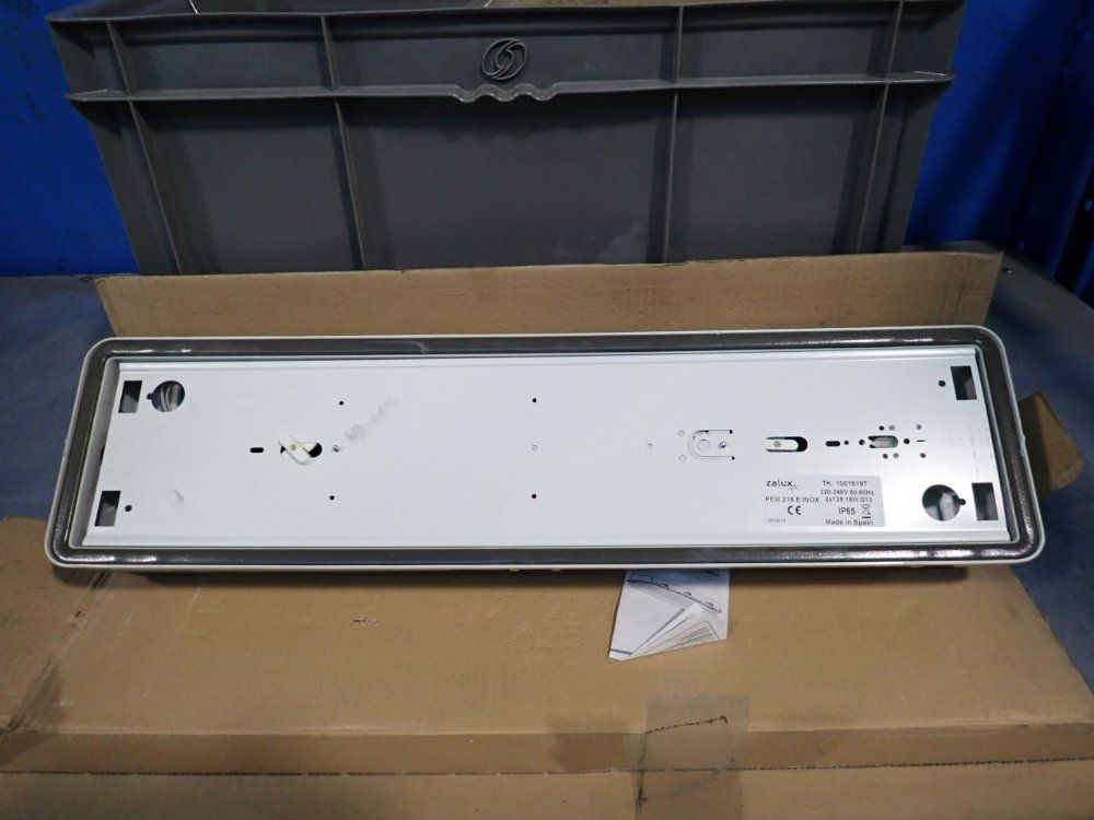 Zalux Flourescent Lights - Pem 218 E Inox