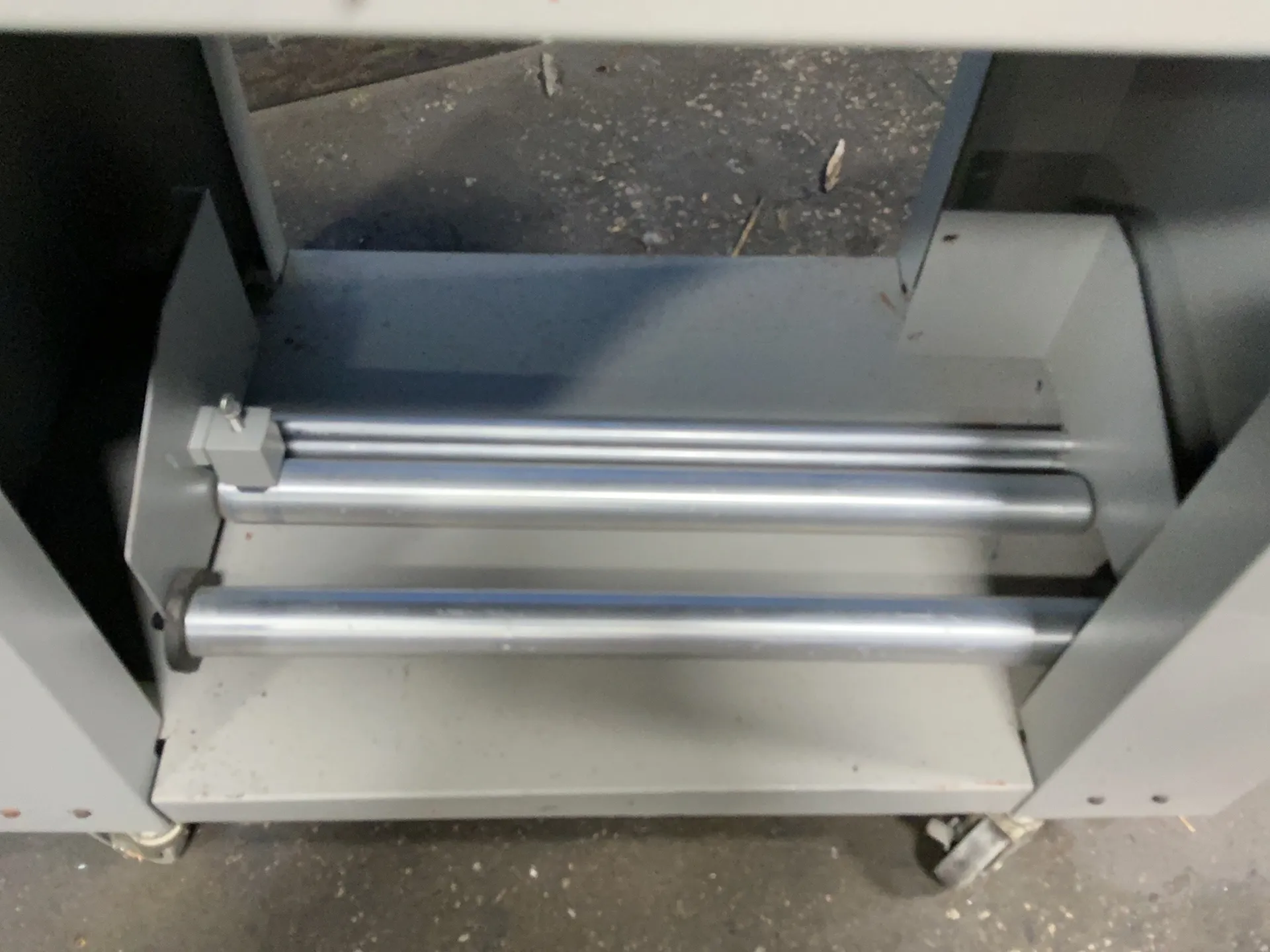 Clamco Corporation 20”l X 20”w Seal Bar Semi-automatic L-sealer