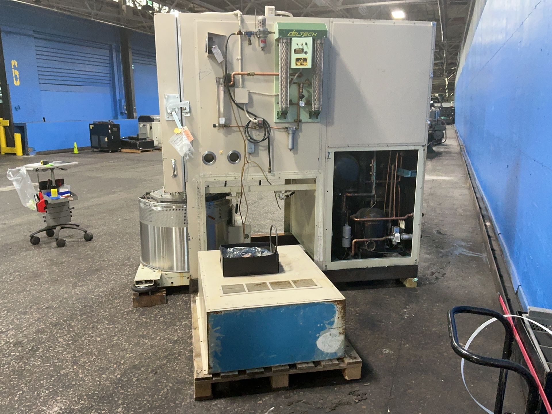Thermoton 40” X 40” X 35” Temperature Chamber / Shaker - Tc-0019