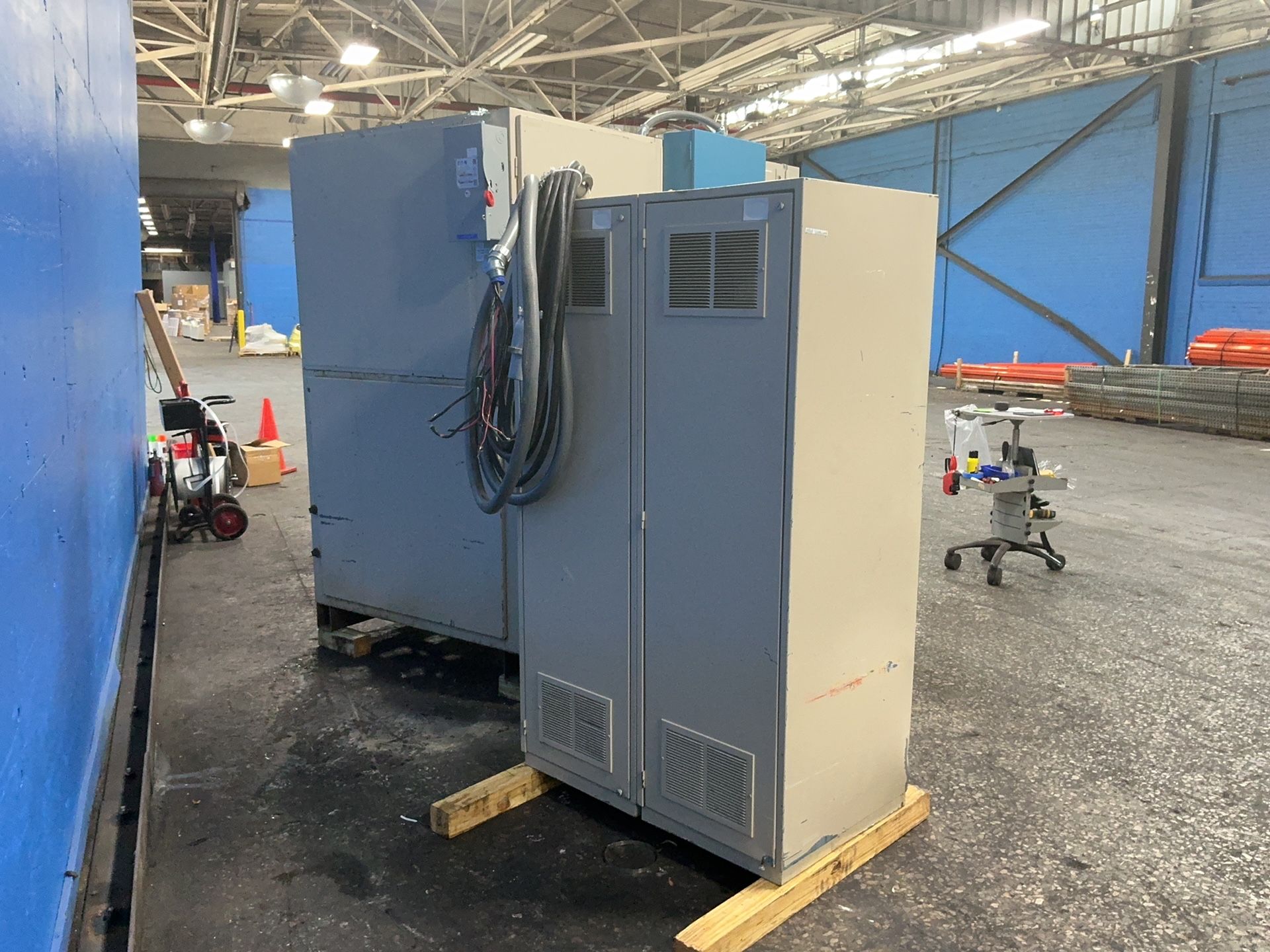 Thermoton 40” X 40” X 35” Temperature Chamber / Shaker - Tc-0019