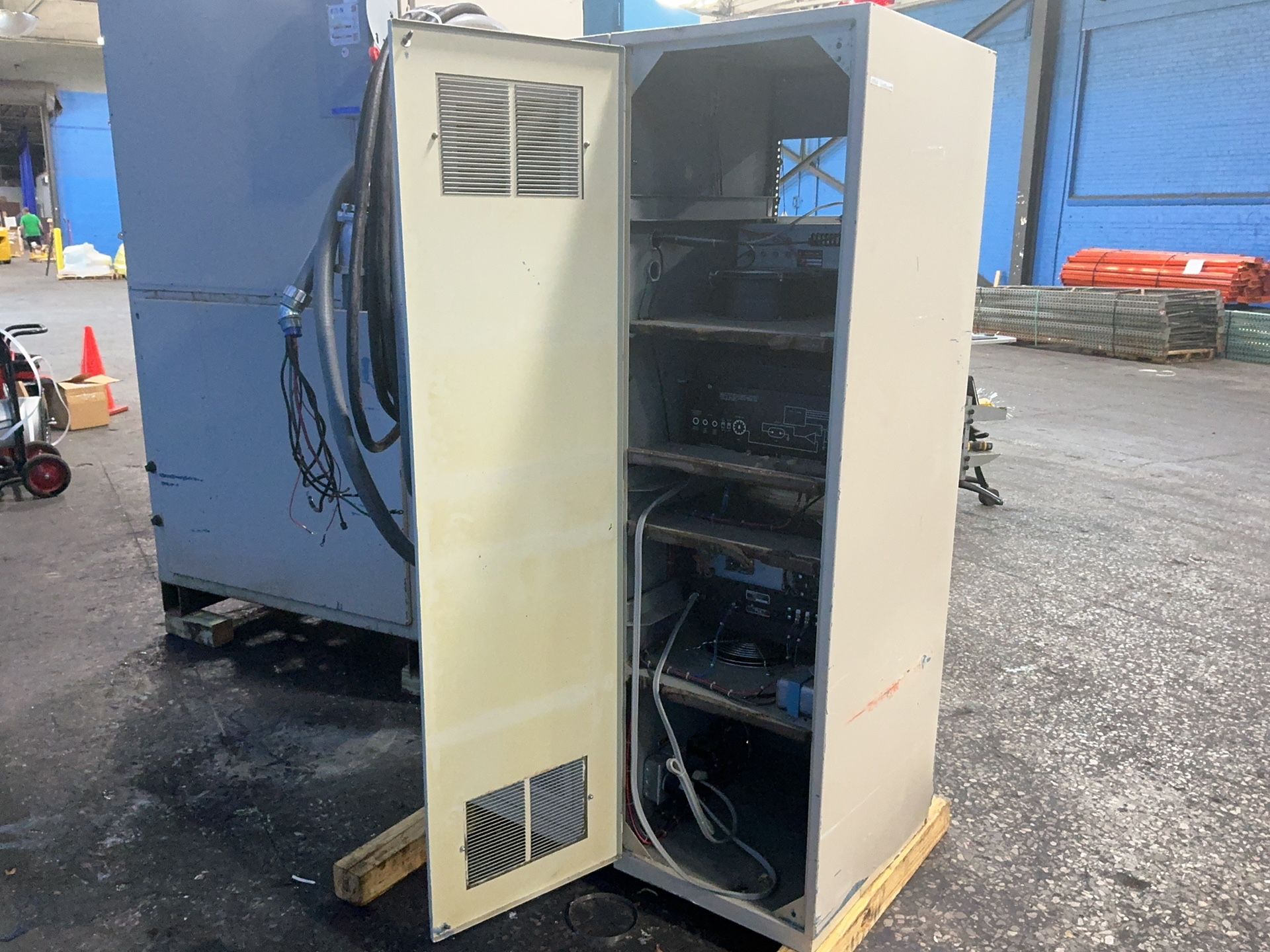 Thermoton 40” X 40” X 35” Temperature Chamber / Shaker - Tc-0019