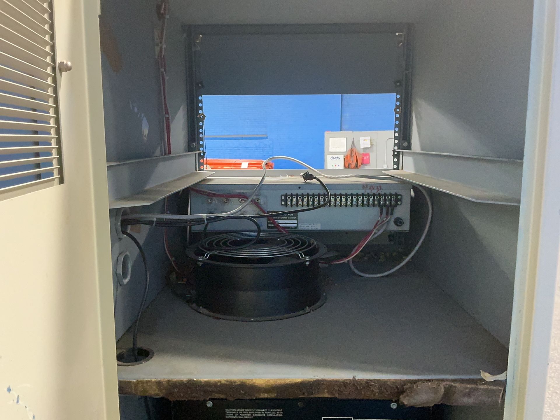 Thermoton 40” X 40” X 35” Temperature Chamber / Shaker - Tc-0019
