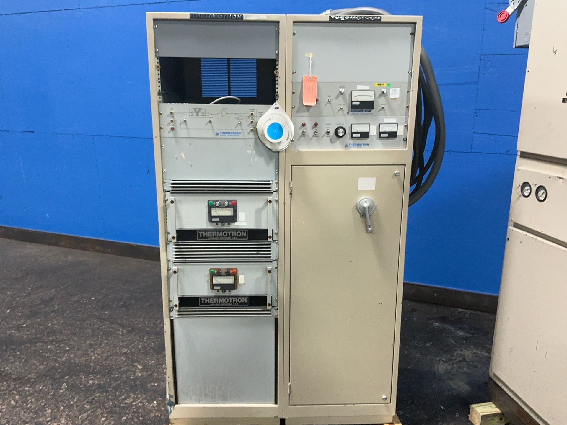 Thermoton 40” X 40” X 35” Temperature Chamber / Shaker - Tc-0019