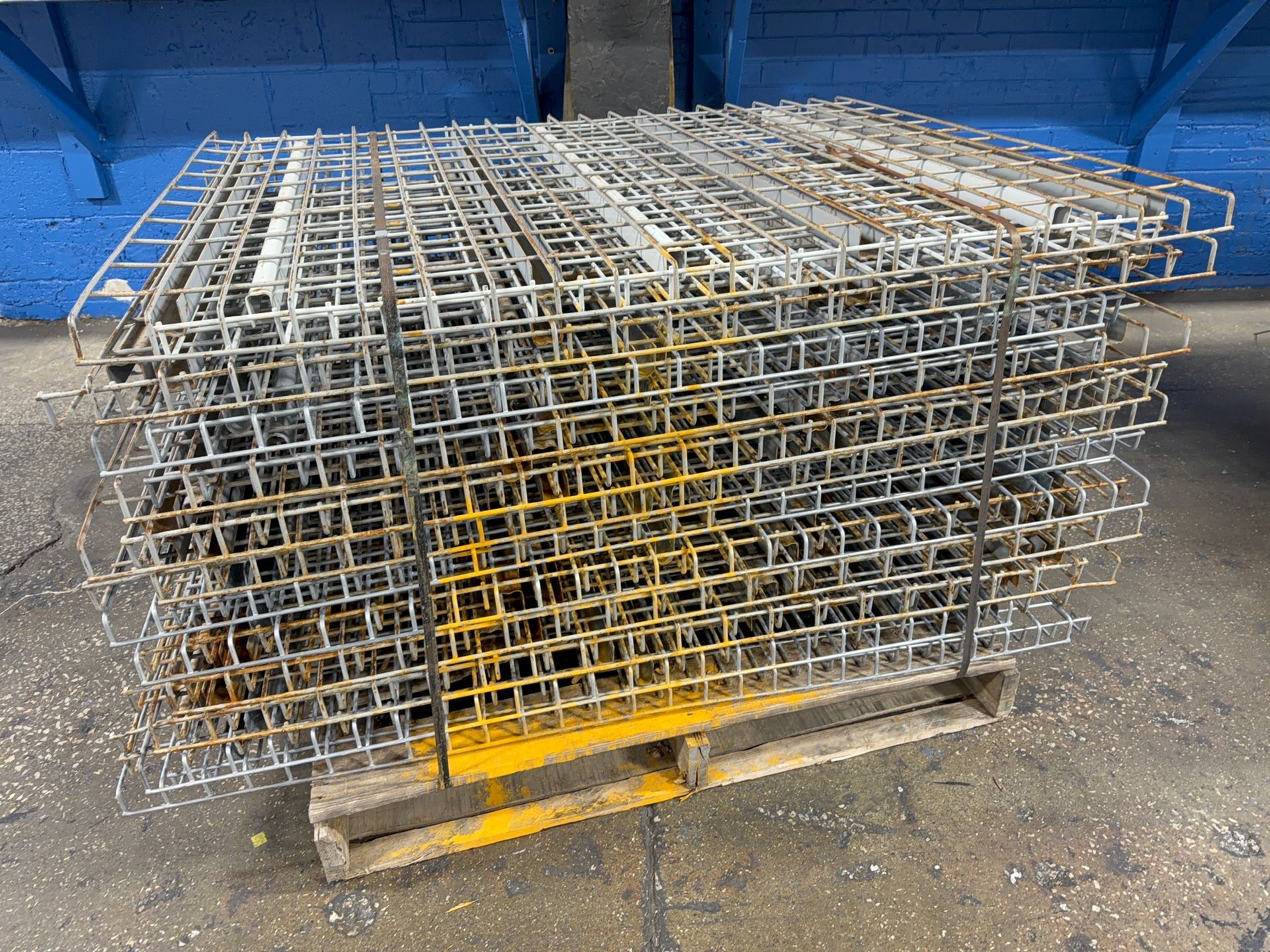 42” X 52” Wire Decking