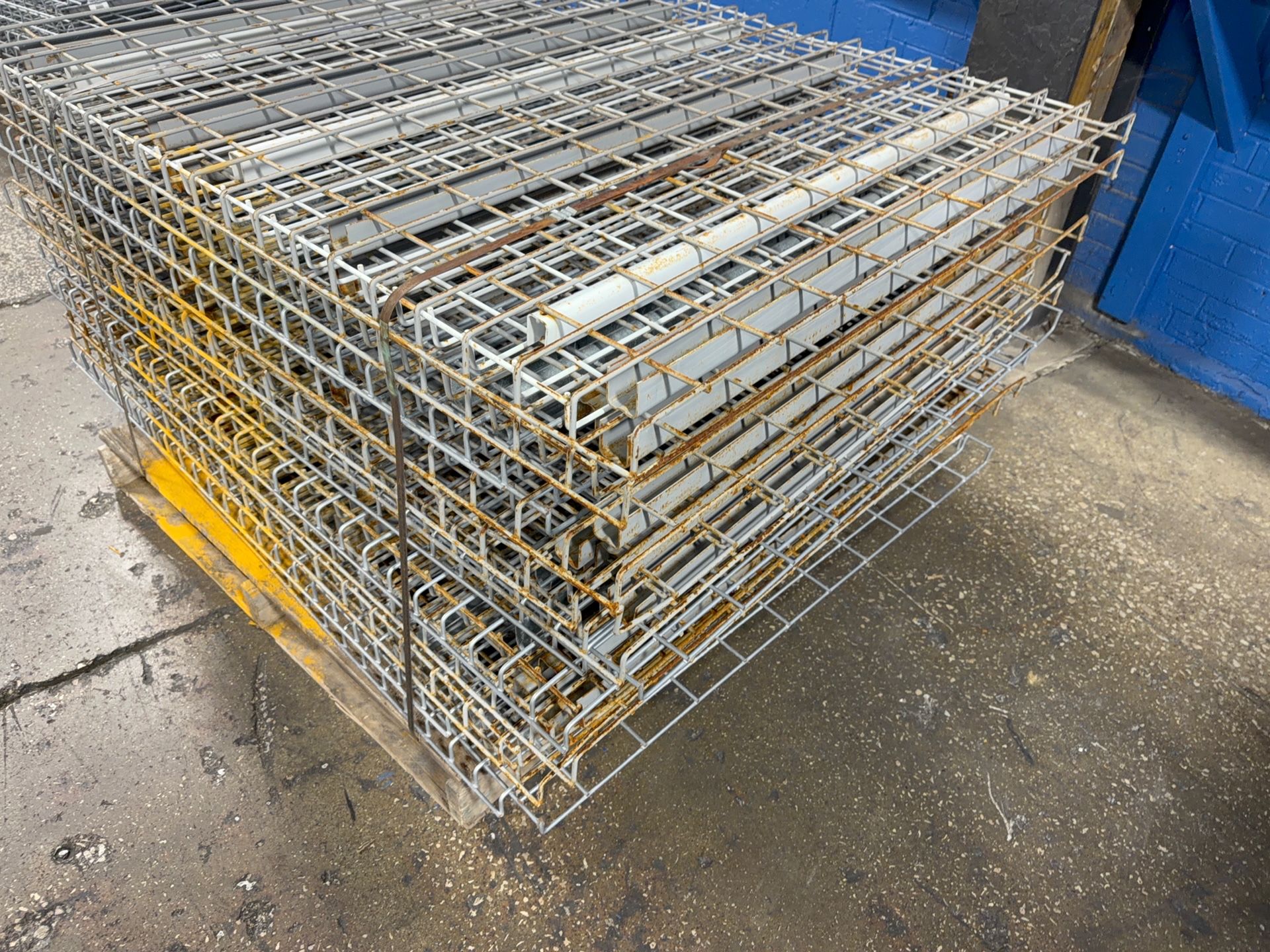 42” X 52” Wire Decking