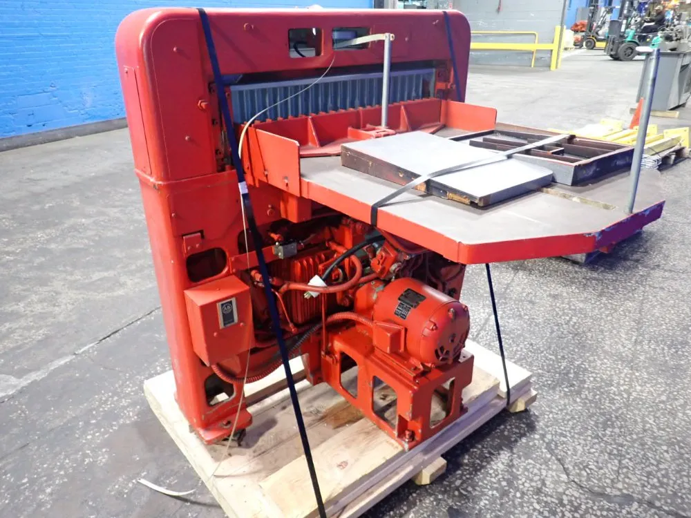 The Challenge Machinery Co. 30" X 50" Paper Cutter - Mc