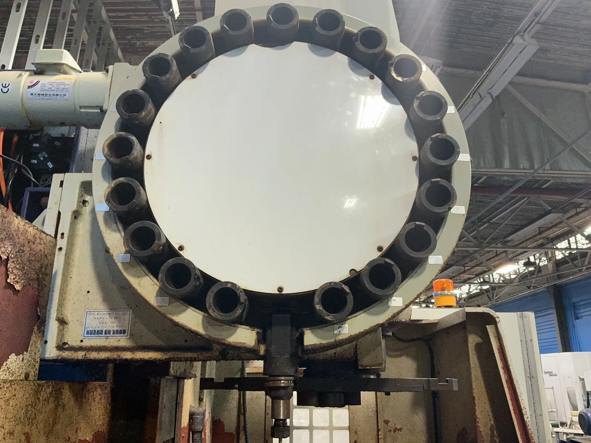 Viper 18" X 47" Hi-performance Machining Center - Vmc-950