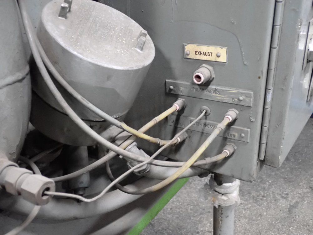 Demarco Hazvac Corporation Max Vac Vacuum Cleaner, Loader, And Conveyor - Mv20e